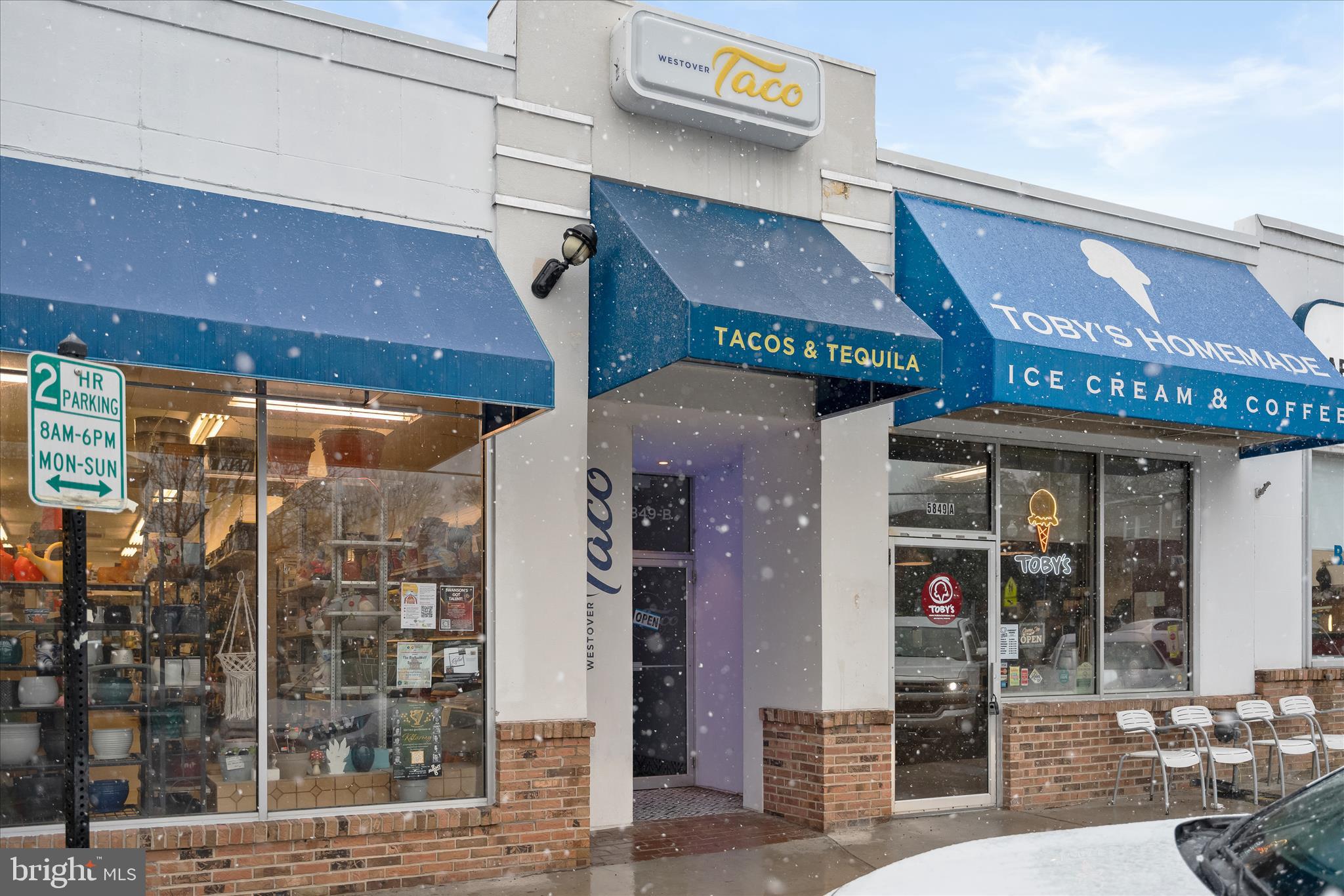 LARCHMONT - Residential