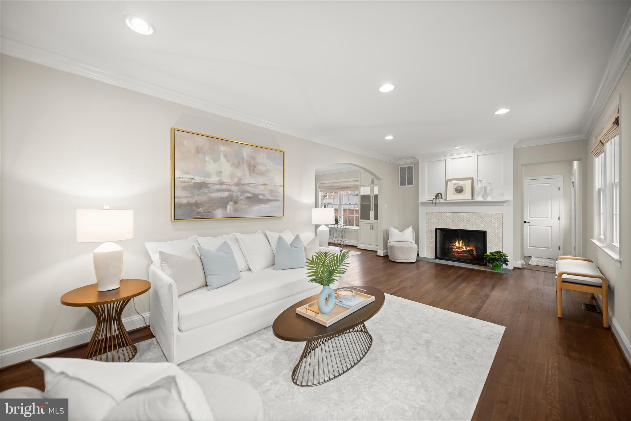 LARCHMONT - Residential