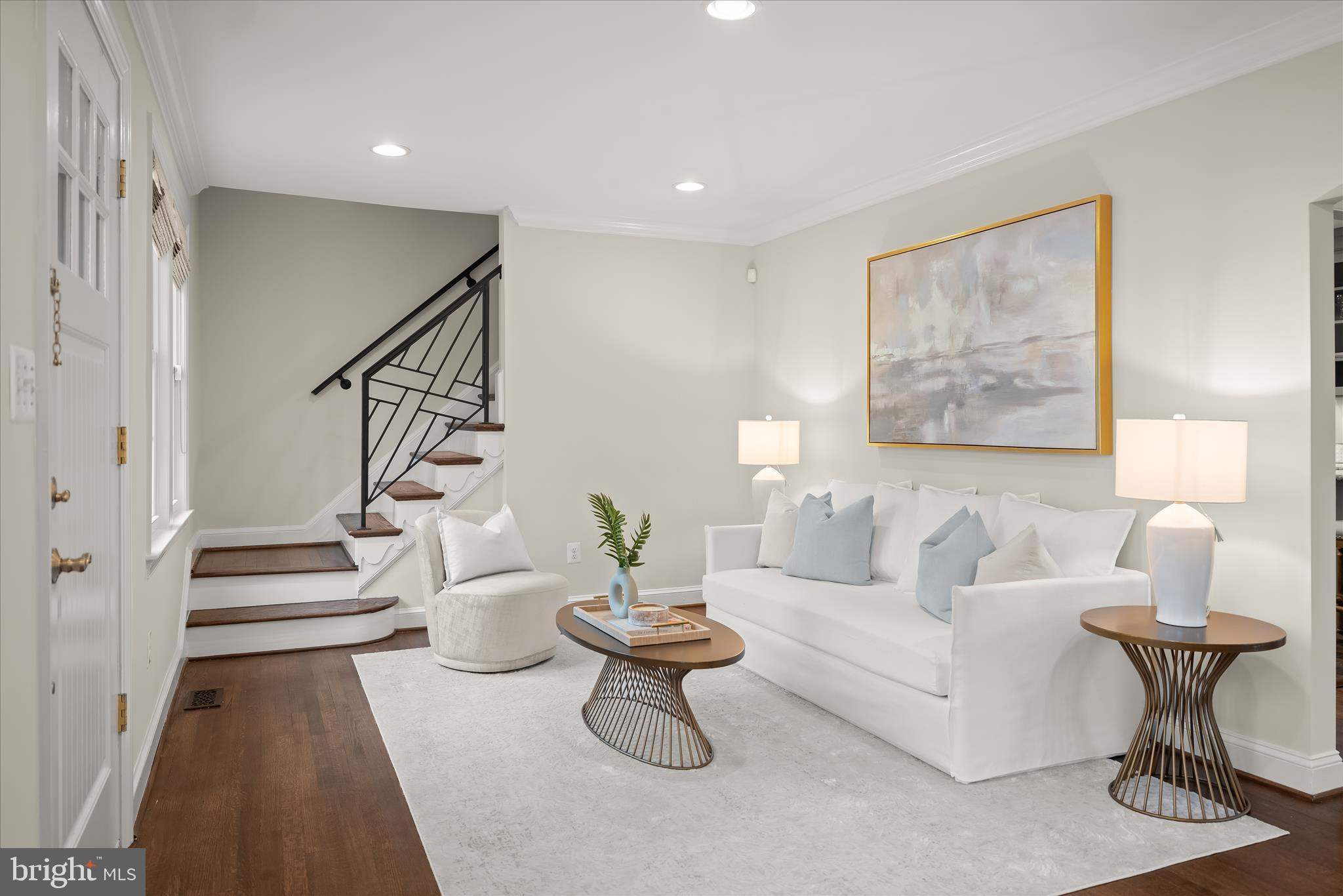LARCHMONT - Residential