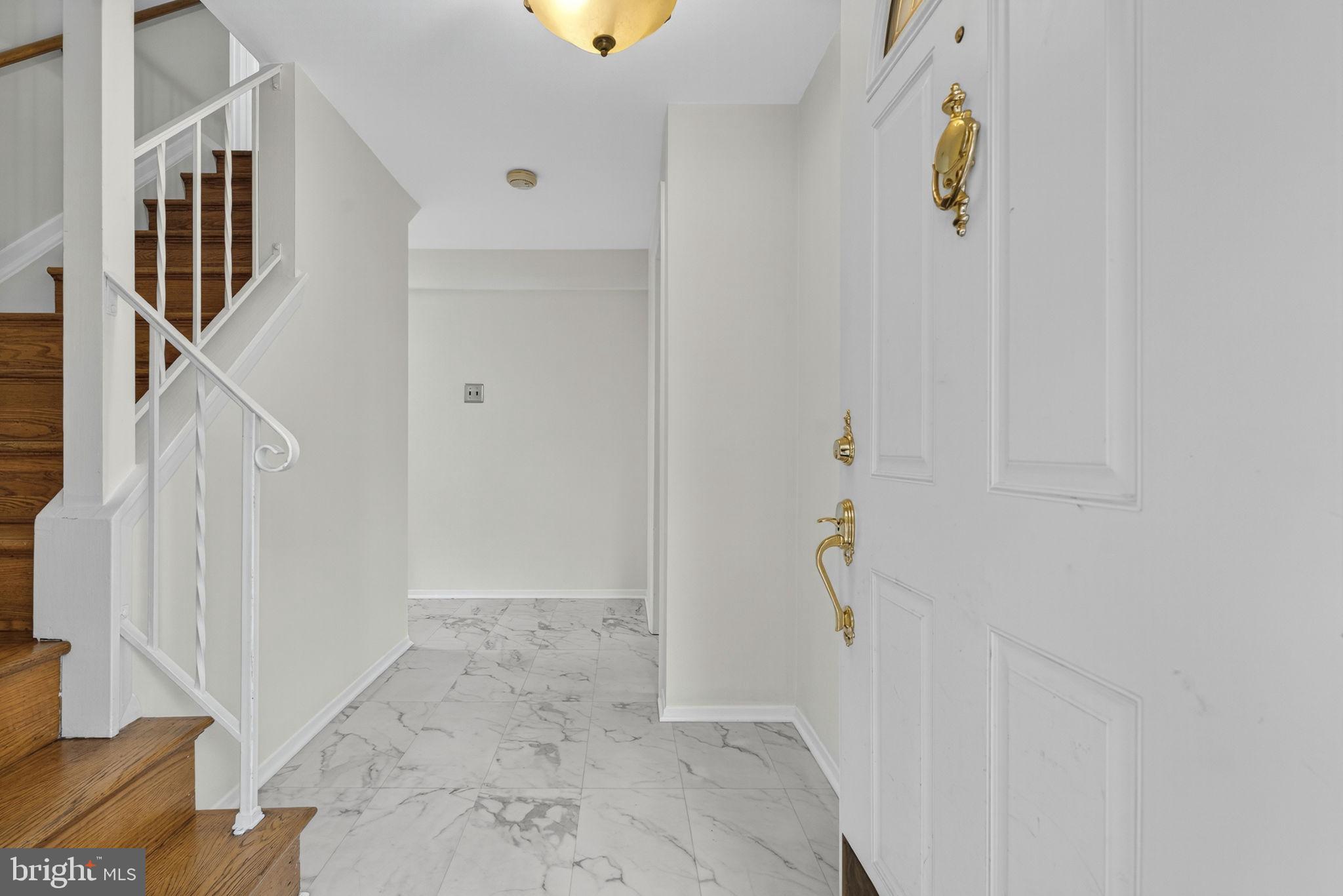 BROOKFIELD - Residential Lease