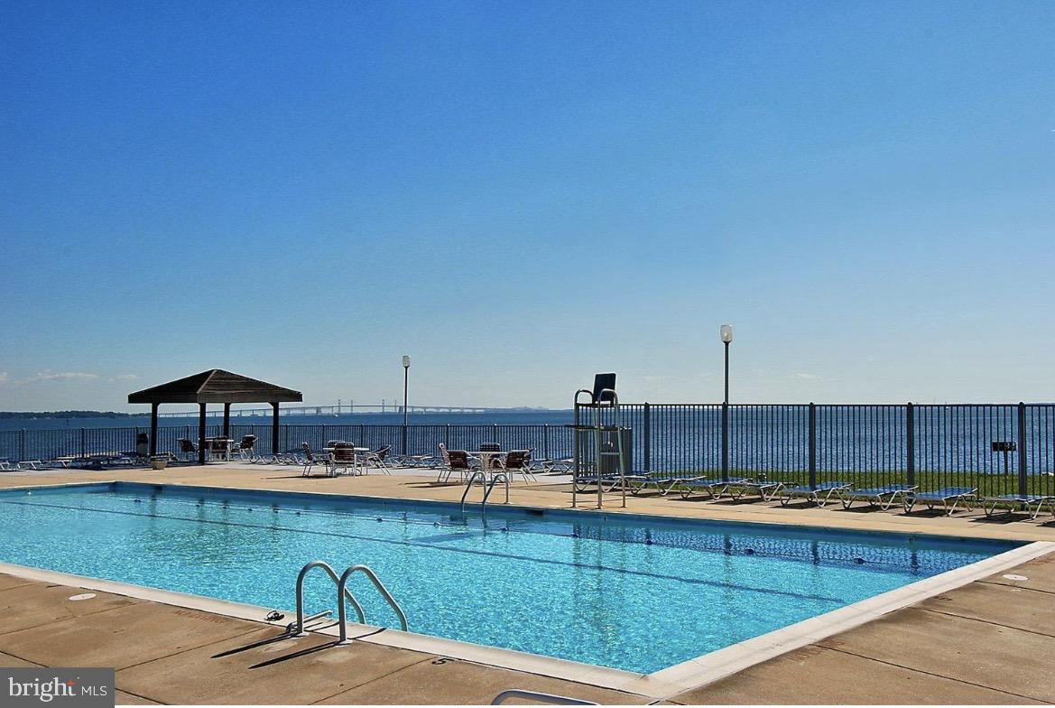 CHESAPEAKE HARBOUR - Residential