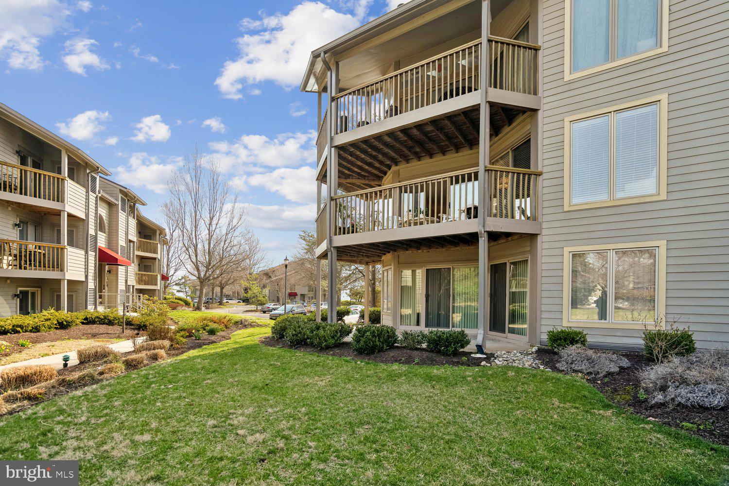 CHESAPEAKE HARBOUR - Residential