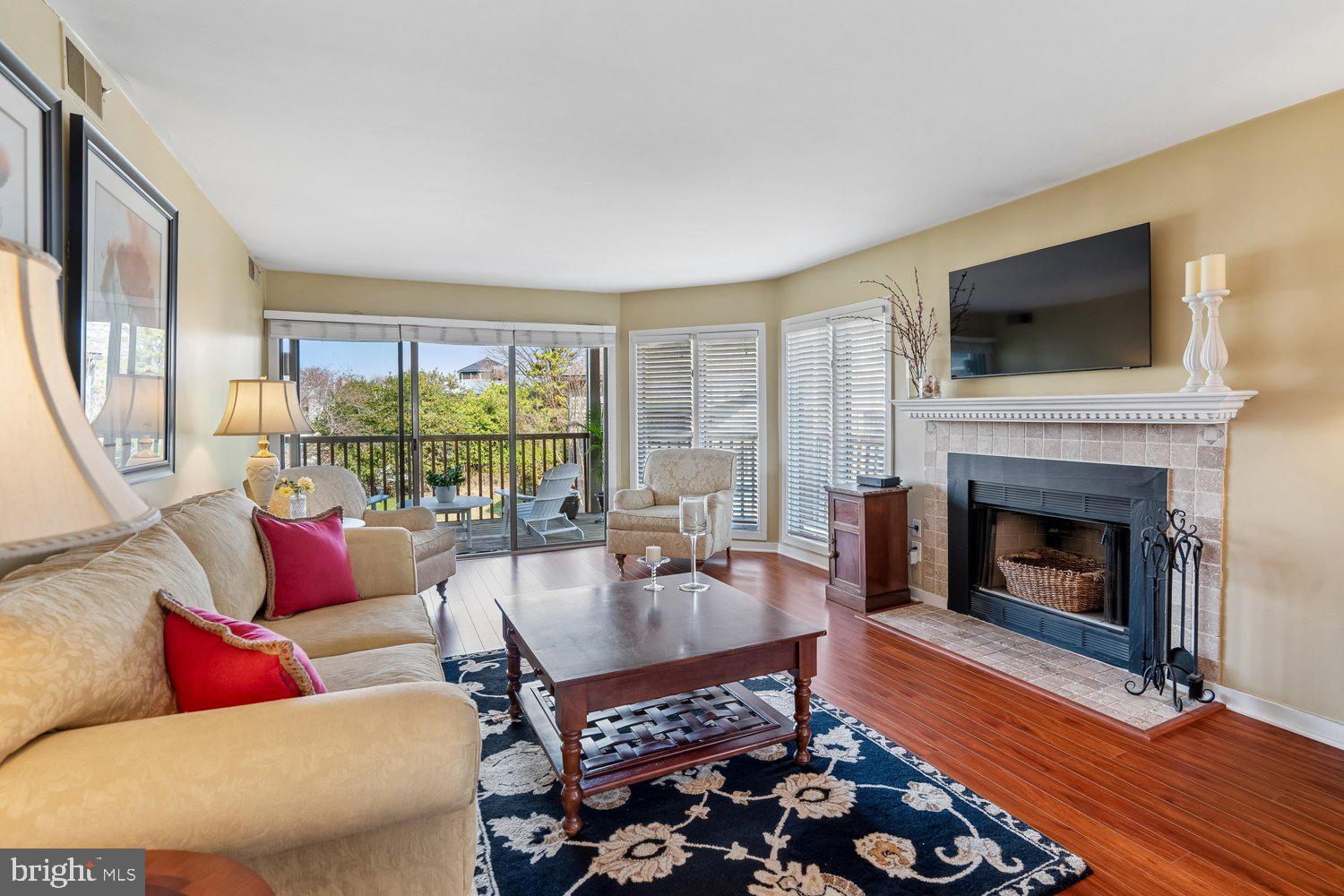 CHESAPEAKE HARBOUR - Residential