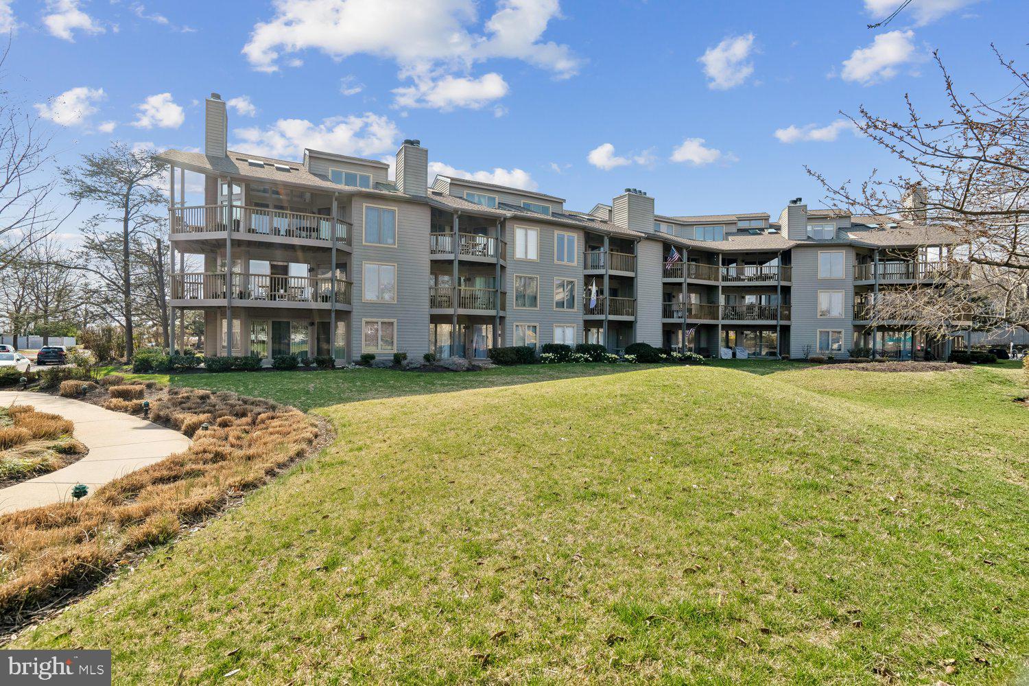 CHESAPEAKE HARBOUR - Residential