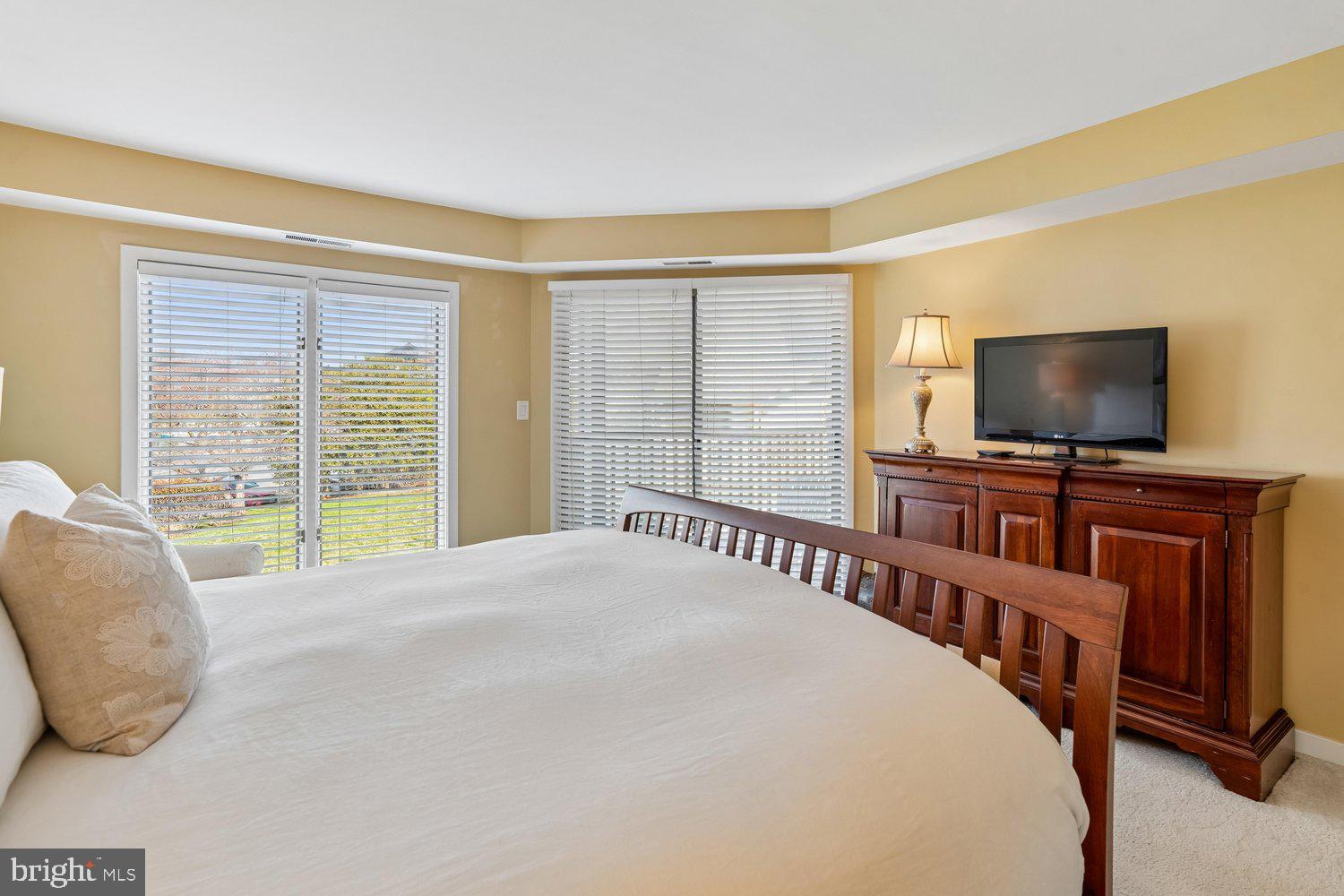 CHESAPEAKE HARBOUR - Residential