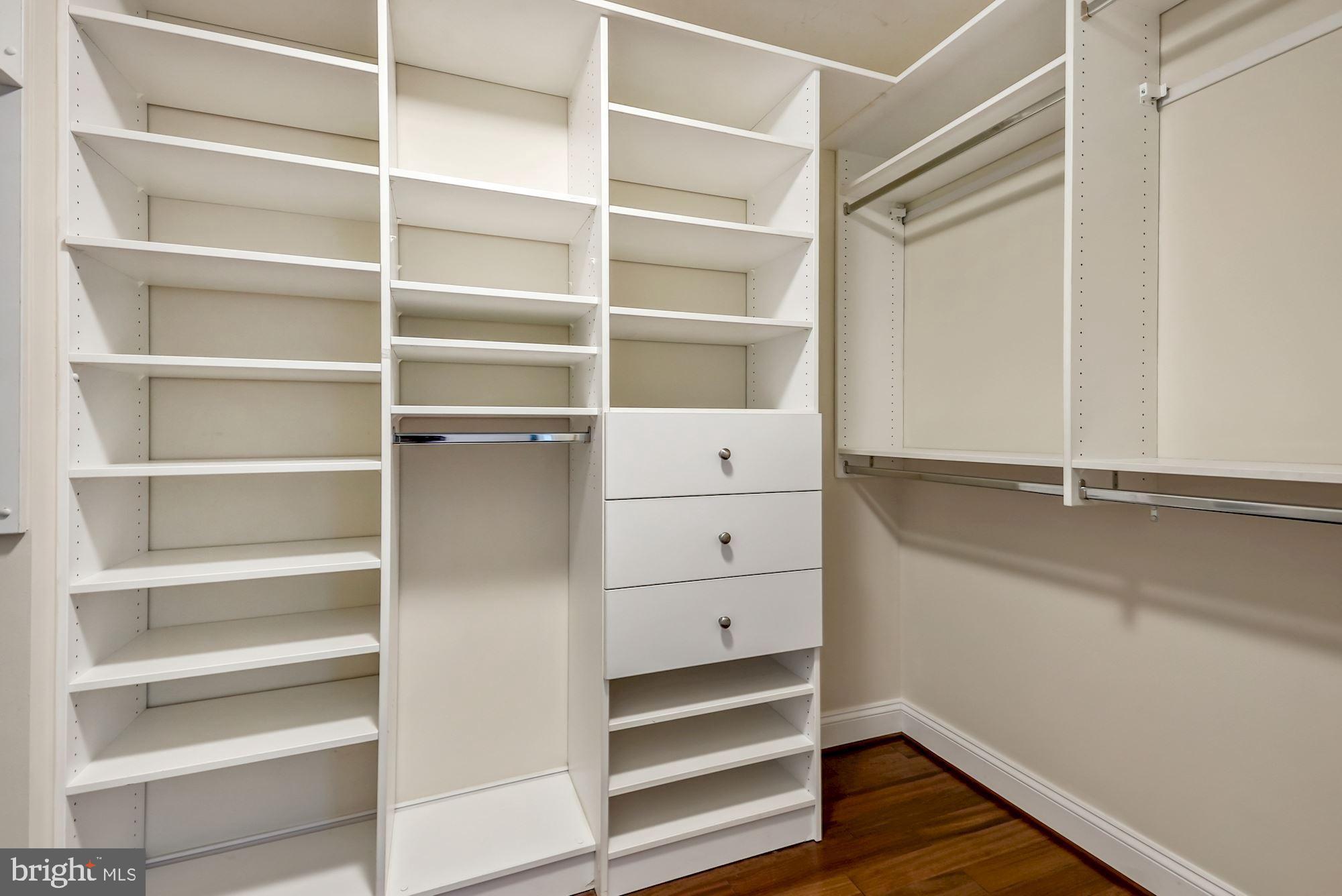 ARLINGTON - Residential