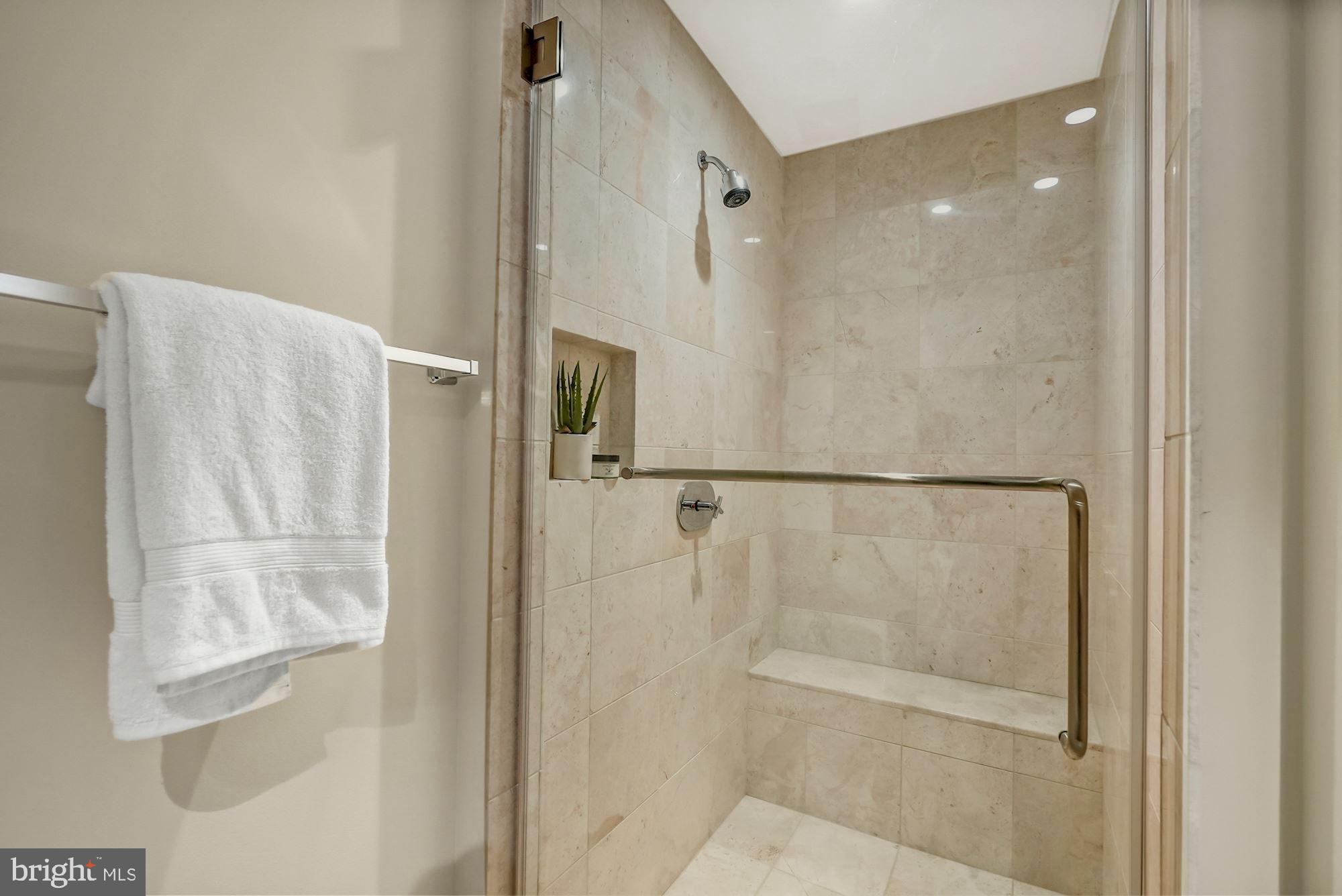 ARLINGTON - Residential