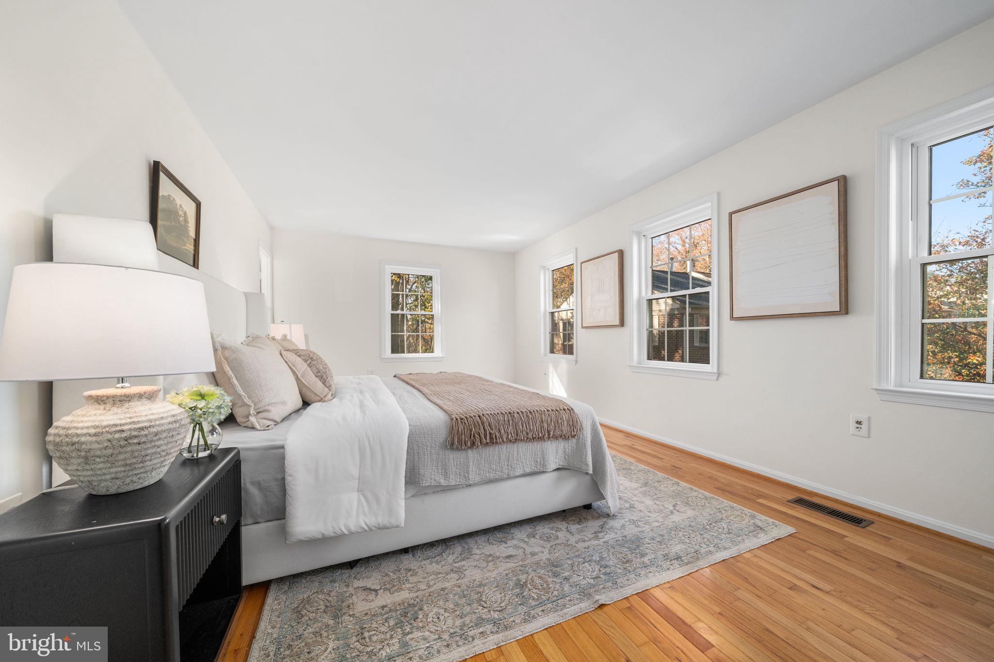 CROWNLEIGH - Residential