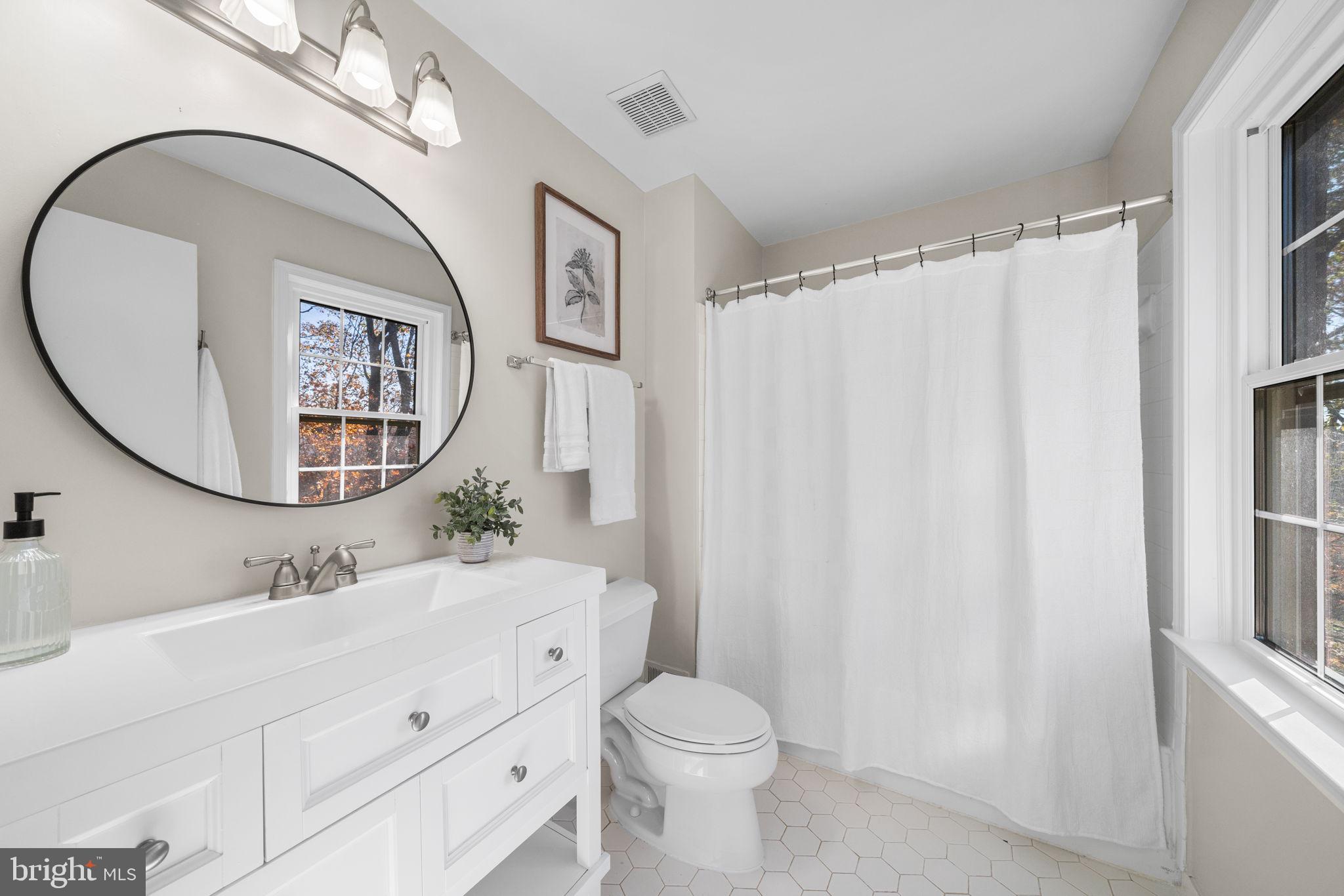 CROWNLEIGH - Residential