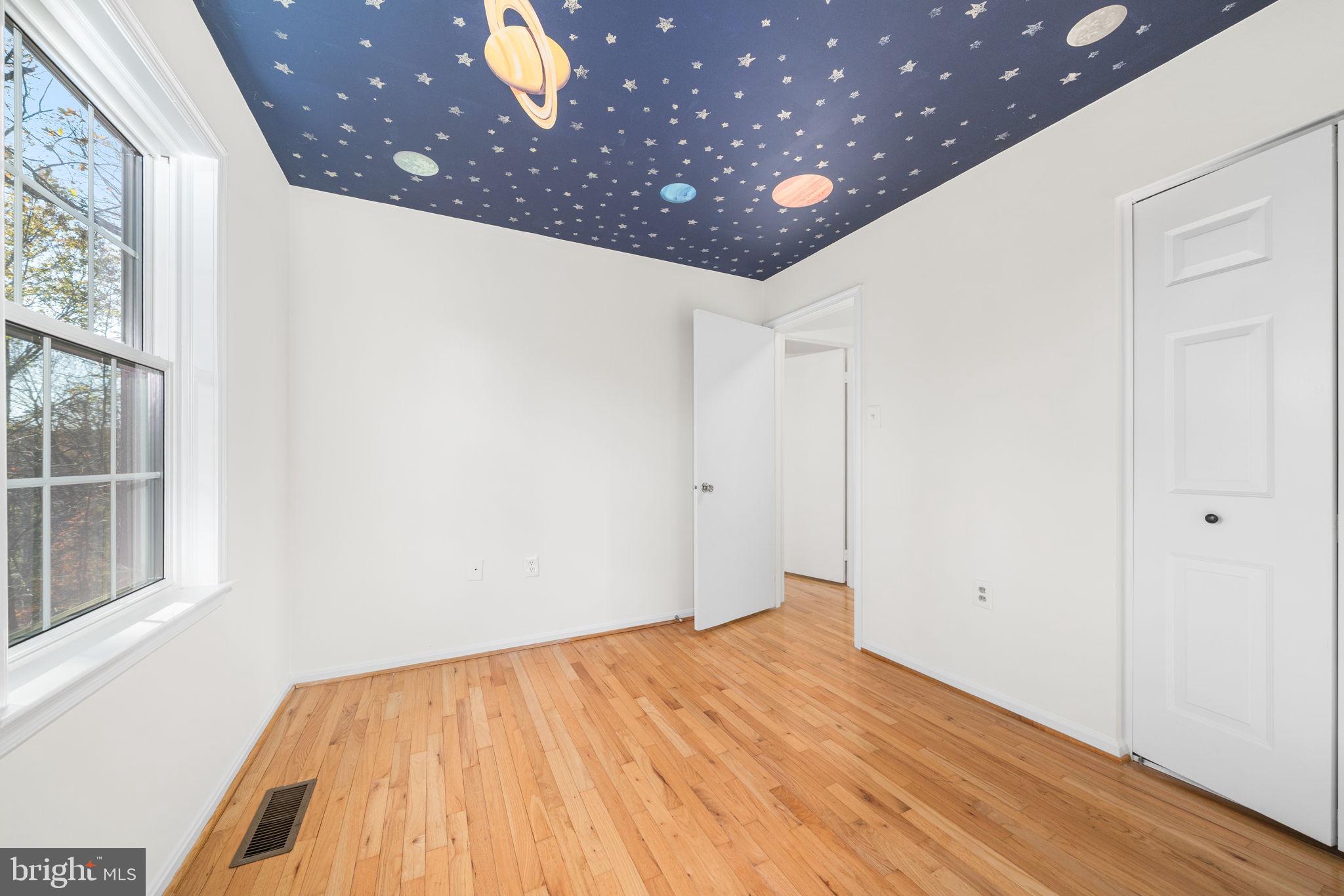 CROWNLEIGH - Residential