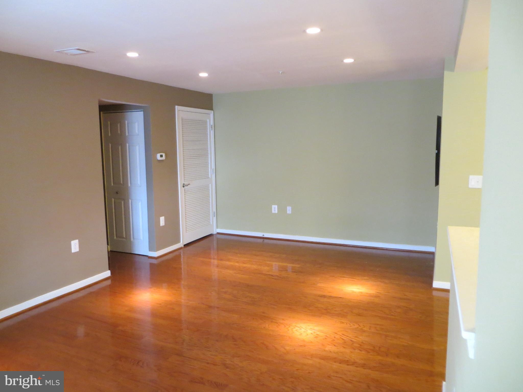 WEST VILLAGE OF SHIRLINGTON - Residential Lease