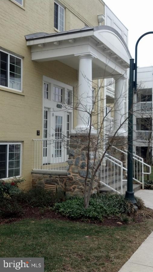WEST VILLAGE OF SHIRLINGTON - Residential Lease