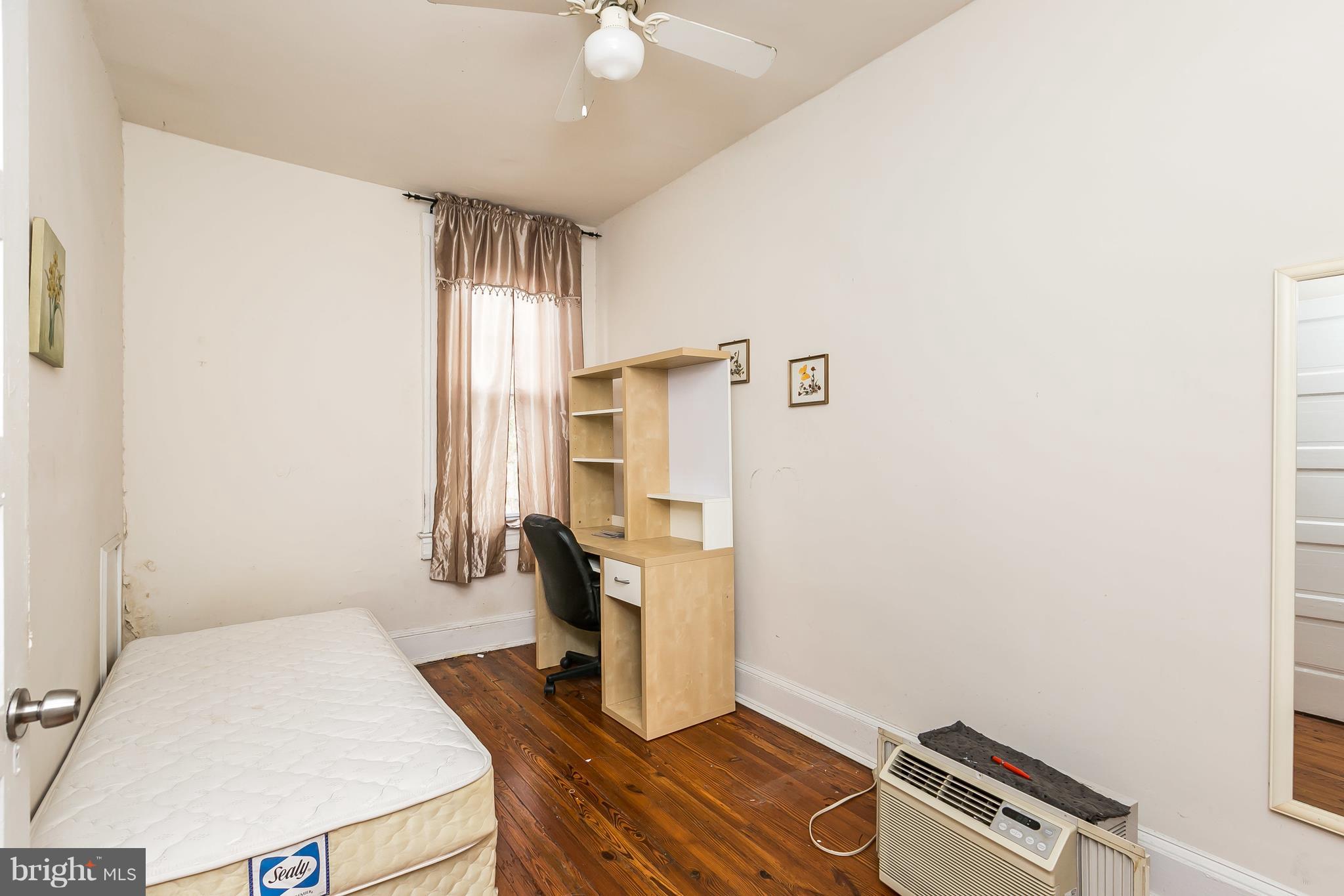 HAMPDEN HISTORIC DISTRICT - Residential