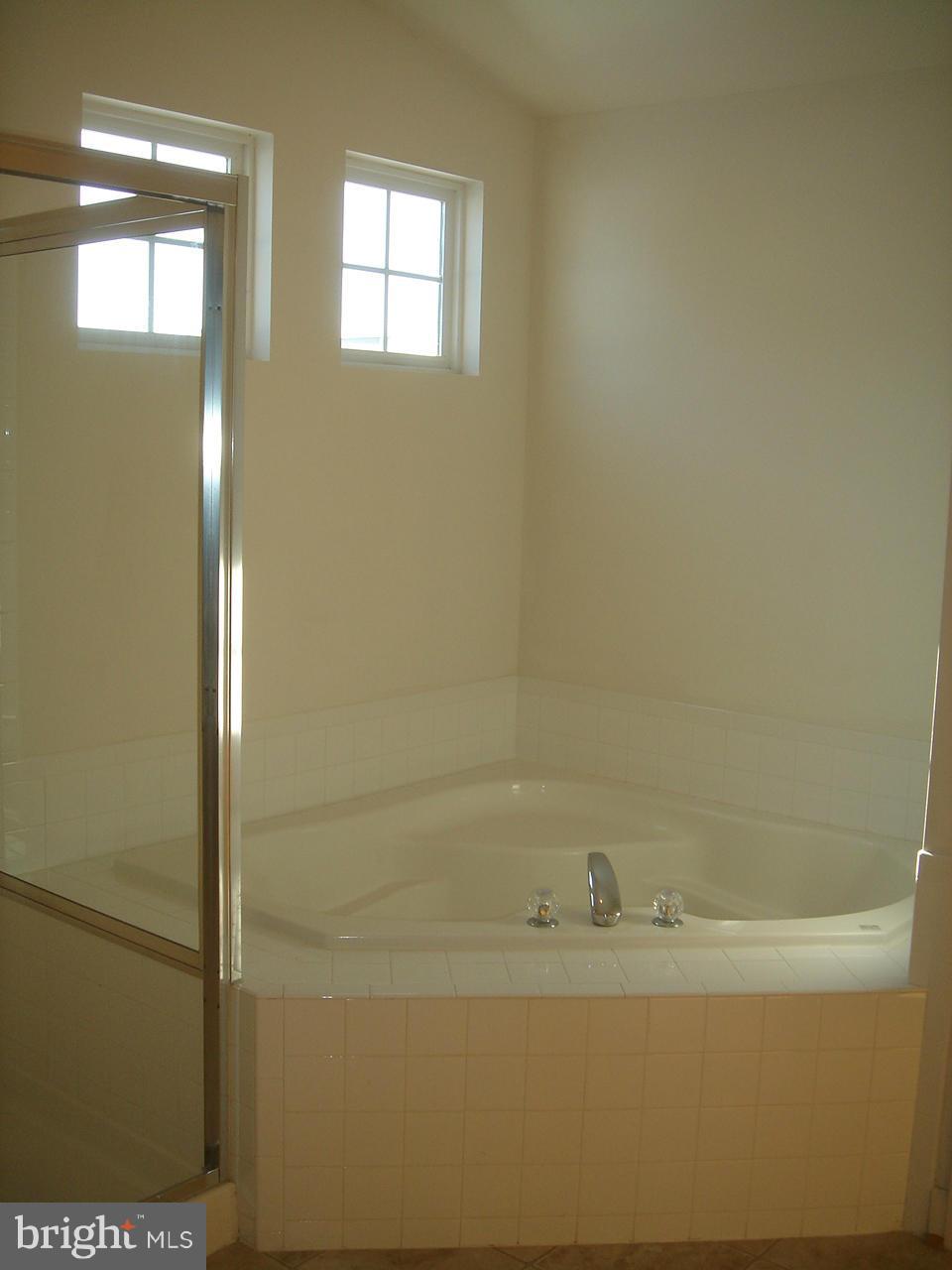 HAMPTONS OF BRIGHTWOOD - Residential Lease