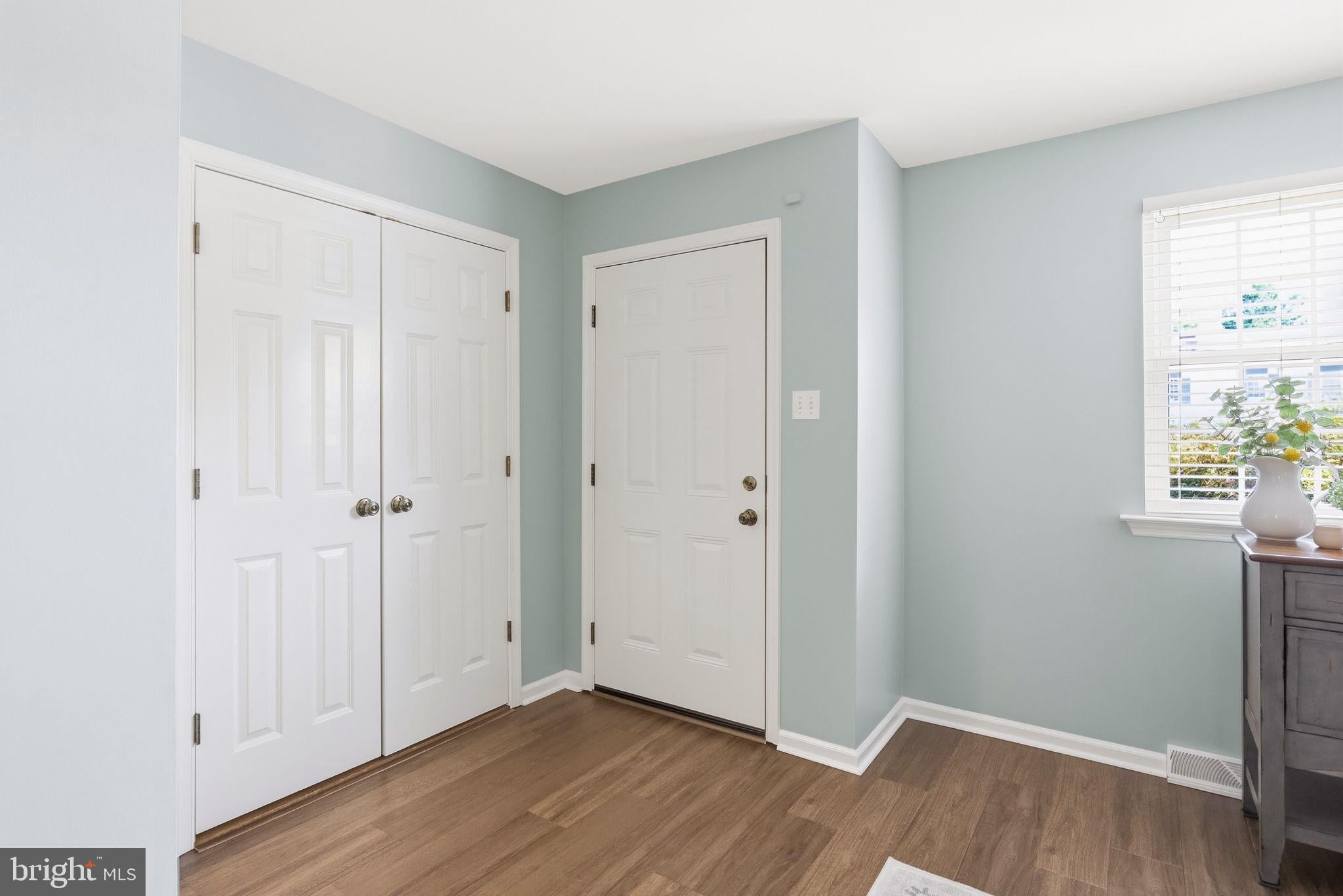 227 LAWNDALE AVENUE