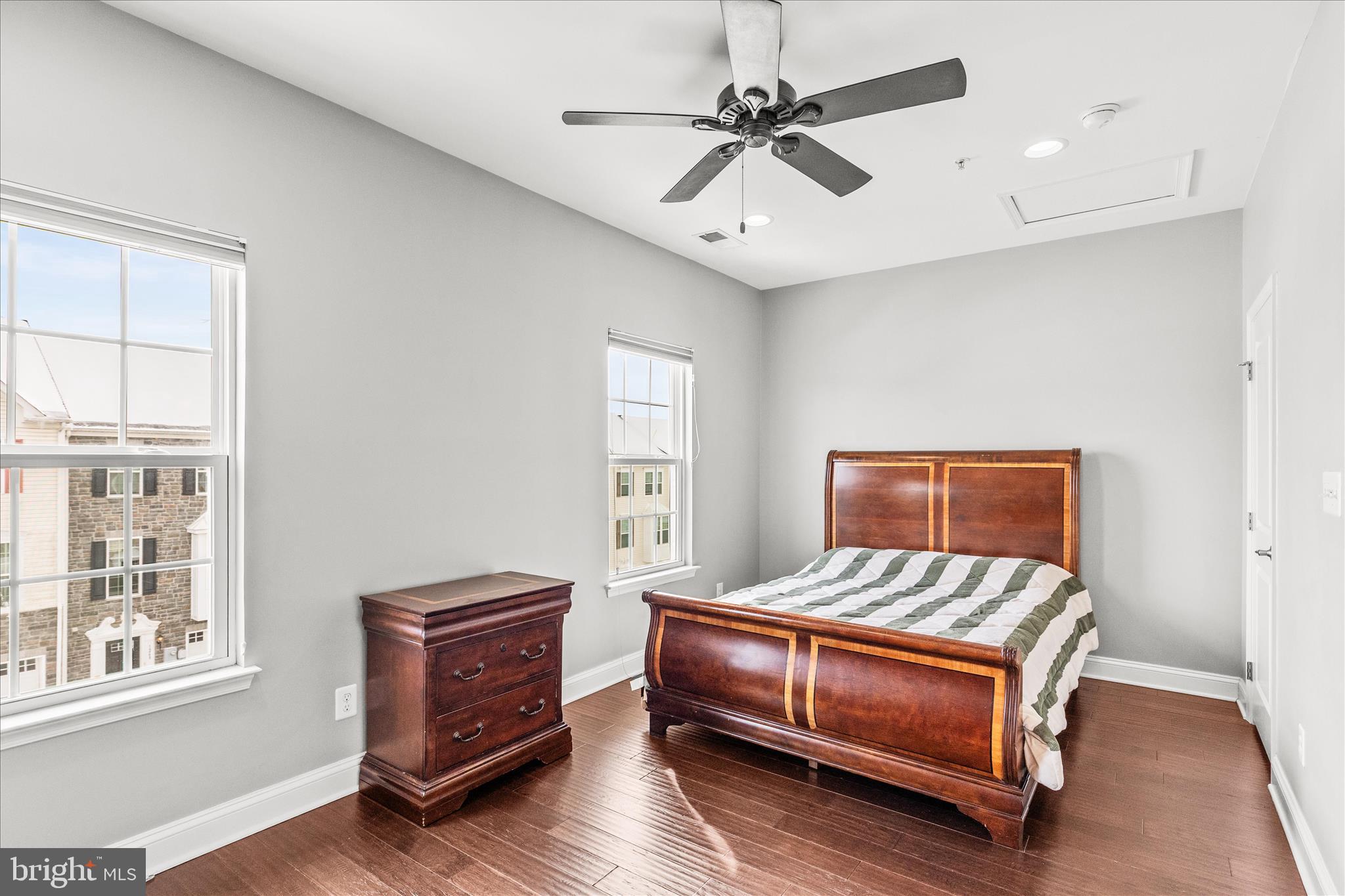 REGENTS GLEN - Residential