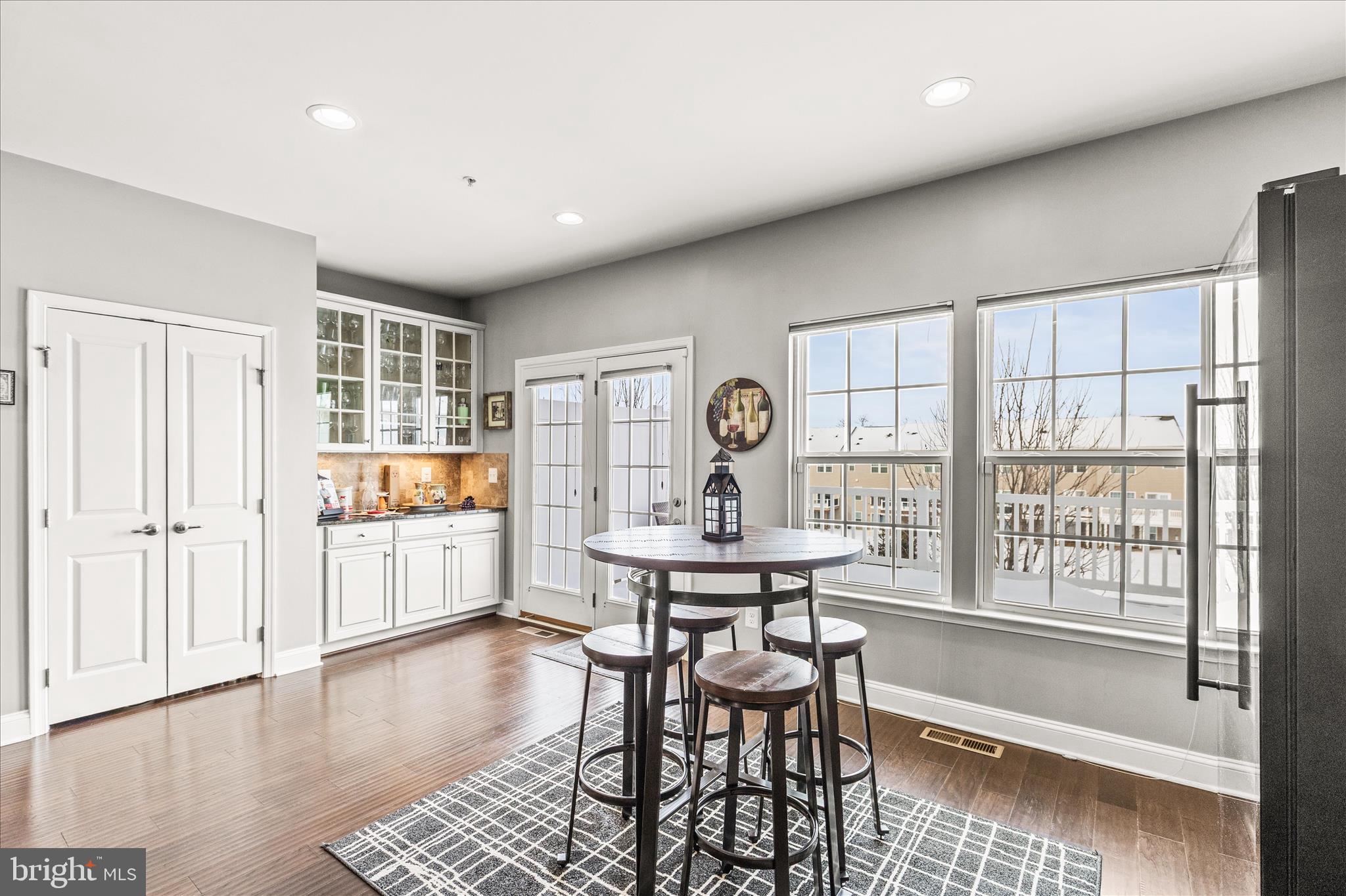 REGENTS GLEN - Residential