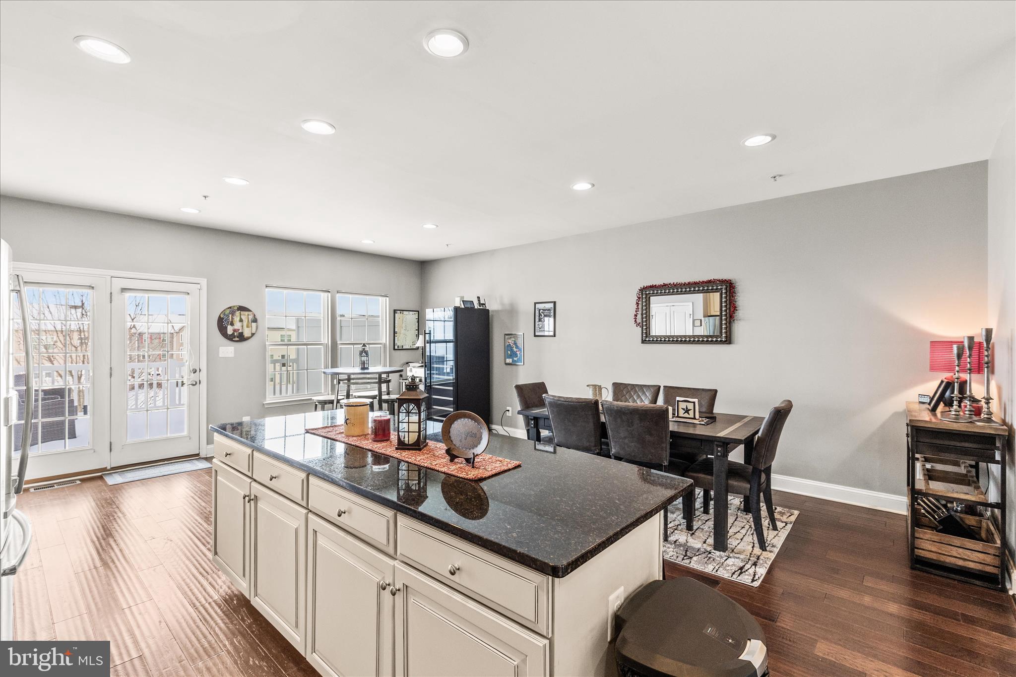 REGENTS GLEN - Residential