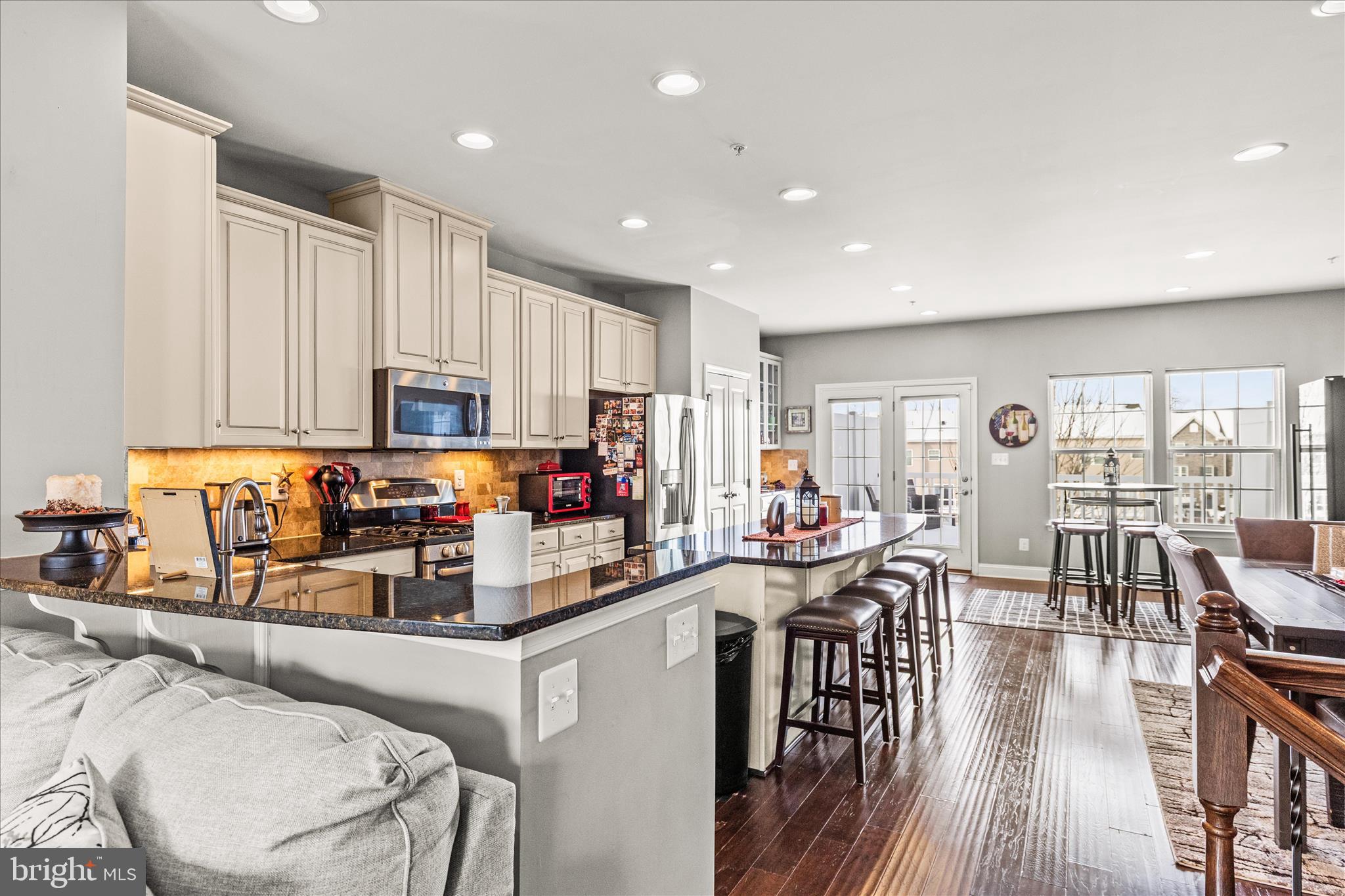 REGENTS GLEN - Residential