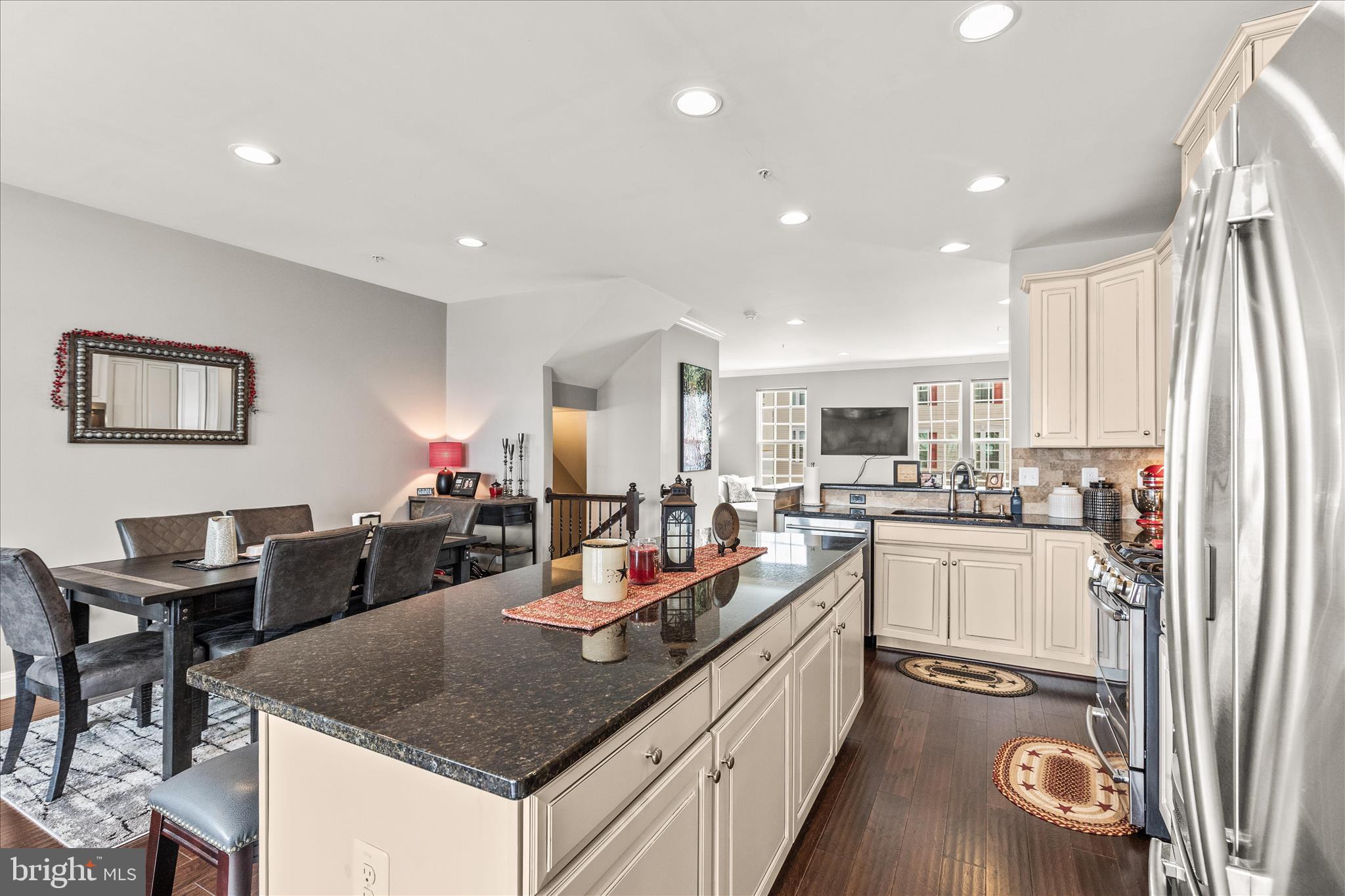 REGENTS GLEN - Residential