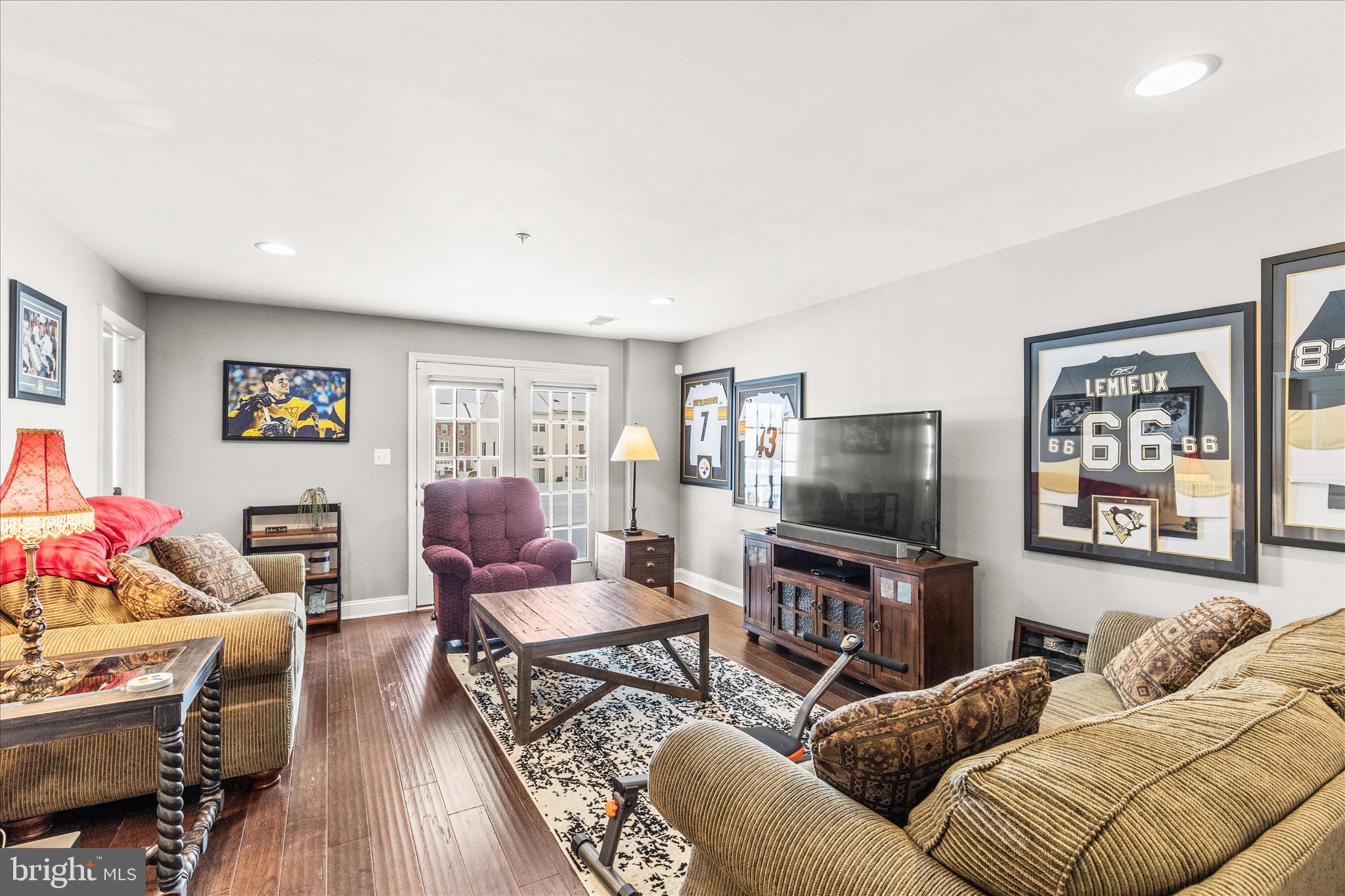 REGENTS GLEN - Residential