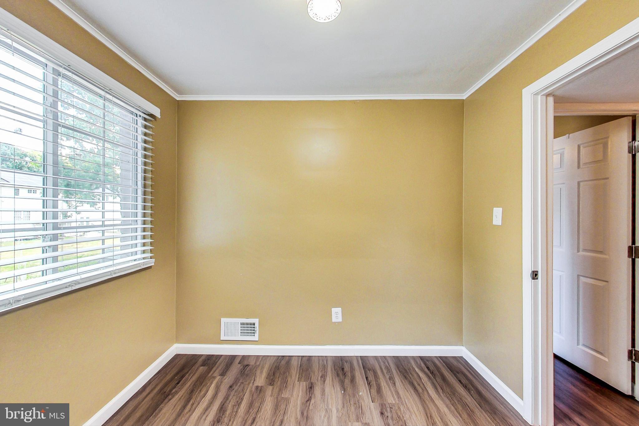 OXON HILL - Residential