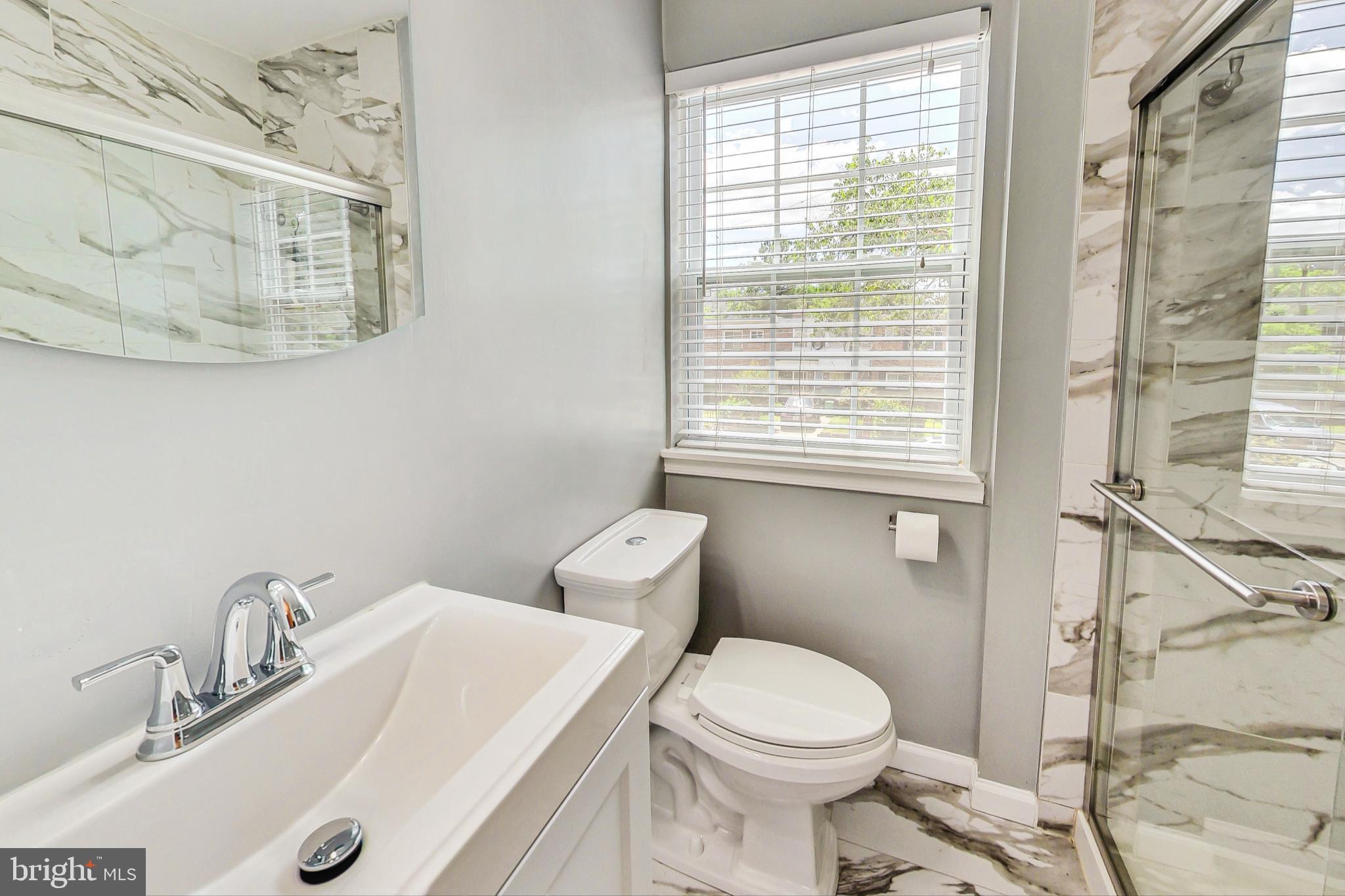 OXON HILL - Residential