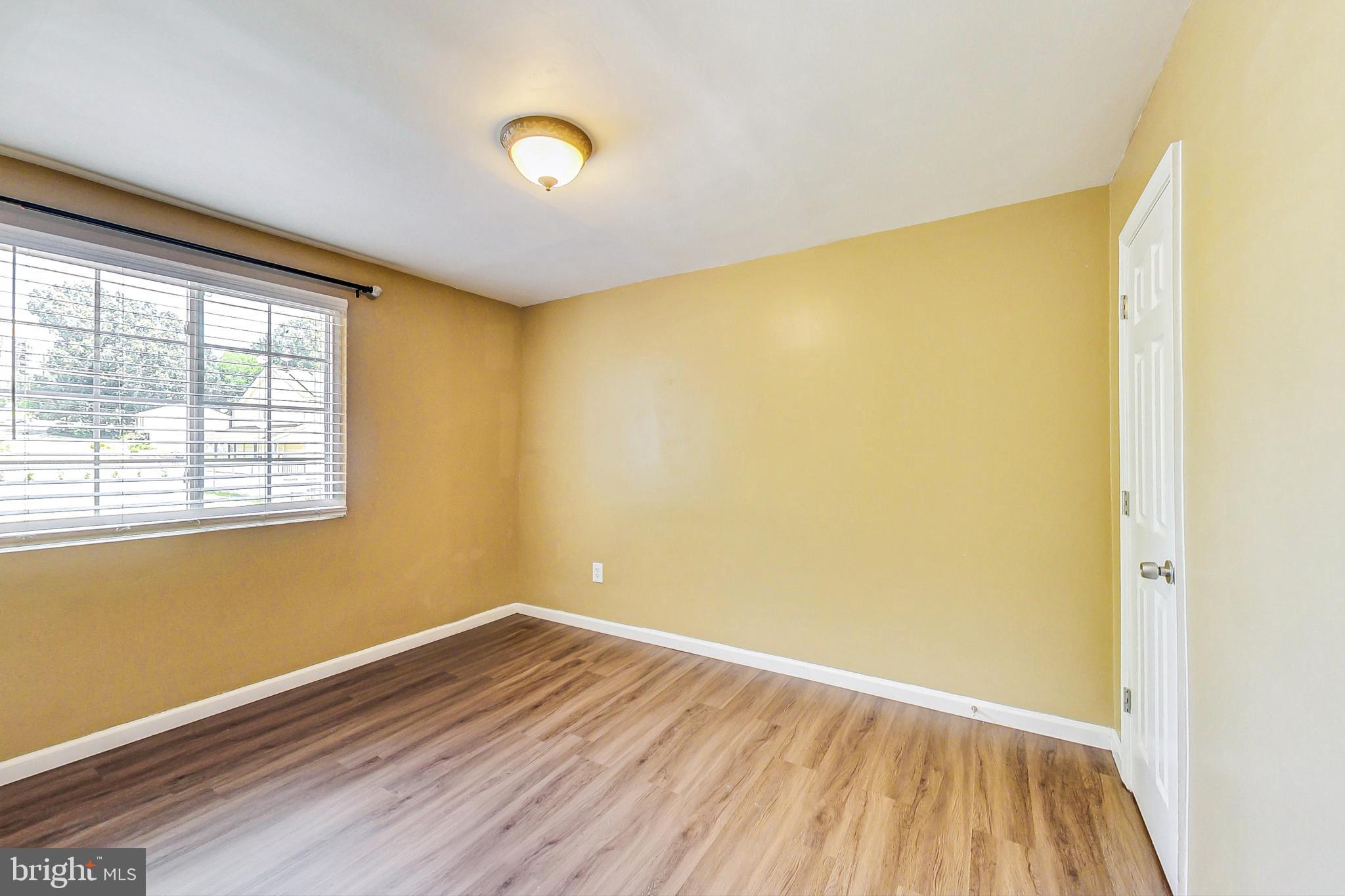 OXON HILL - Residential