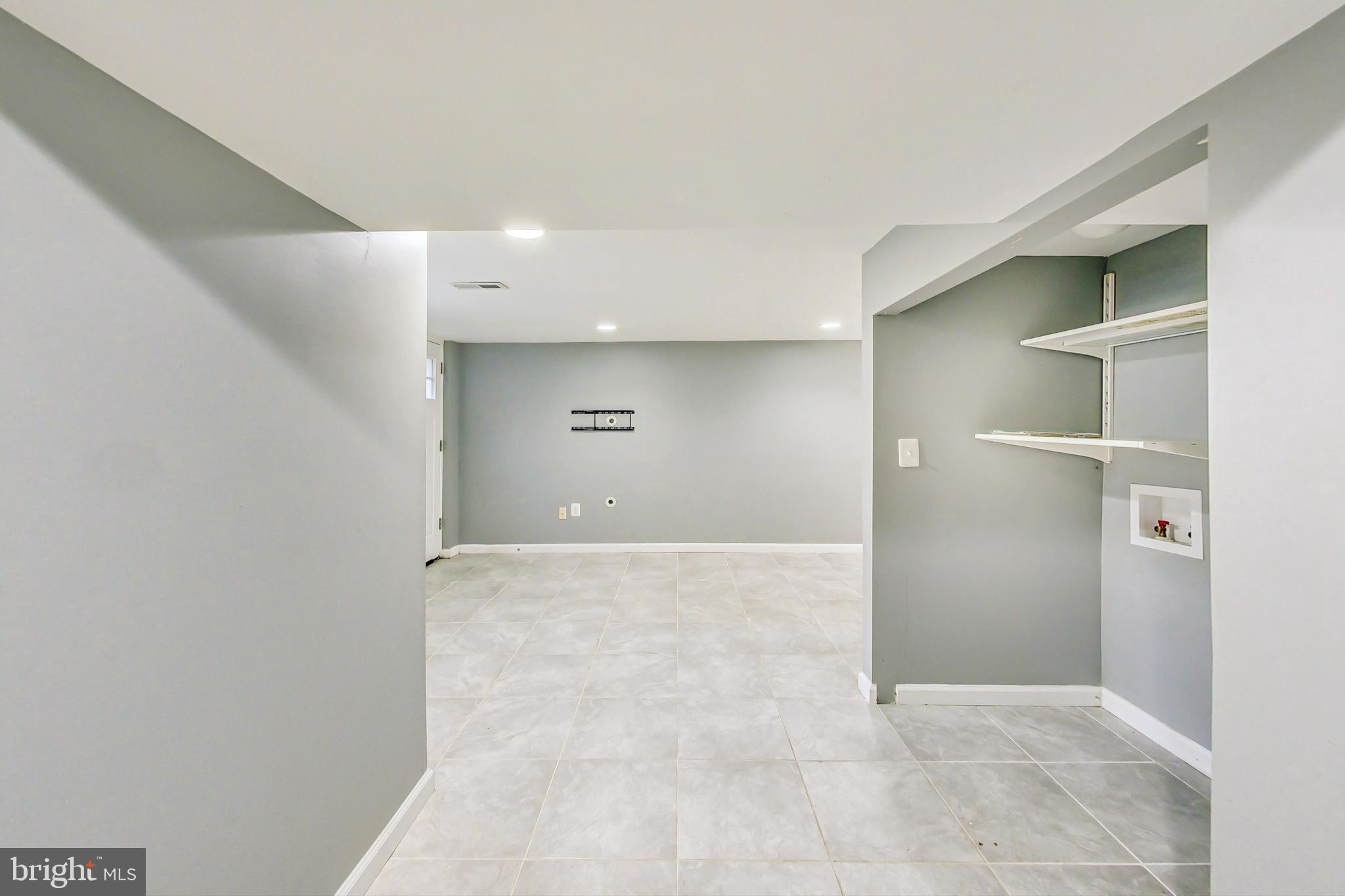 OXON HILL - Residential