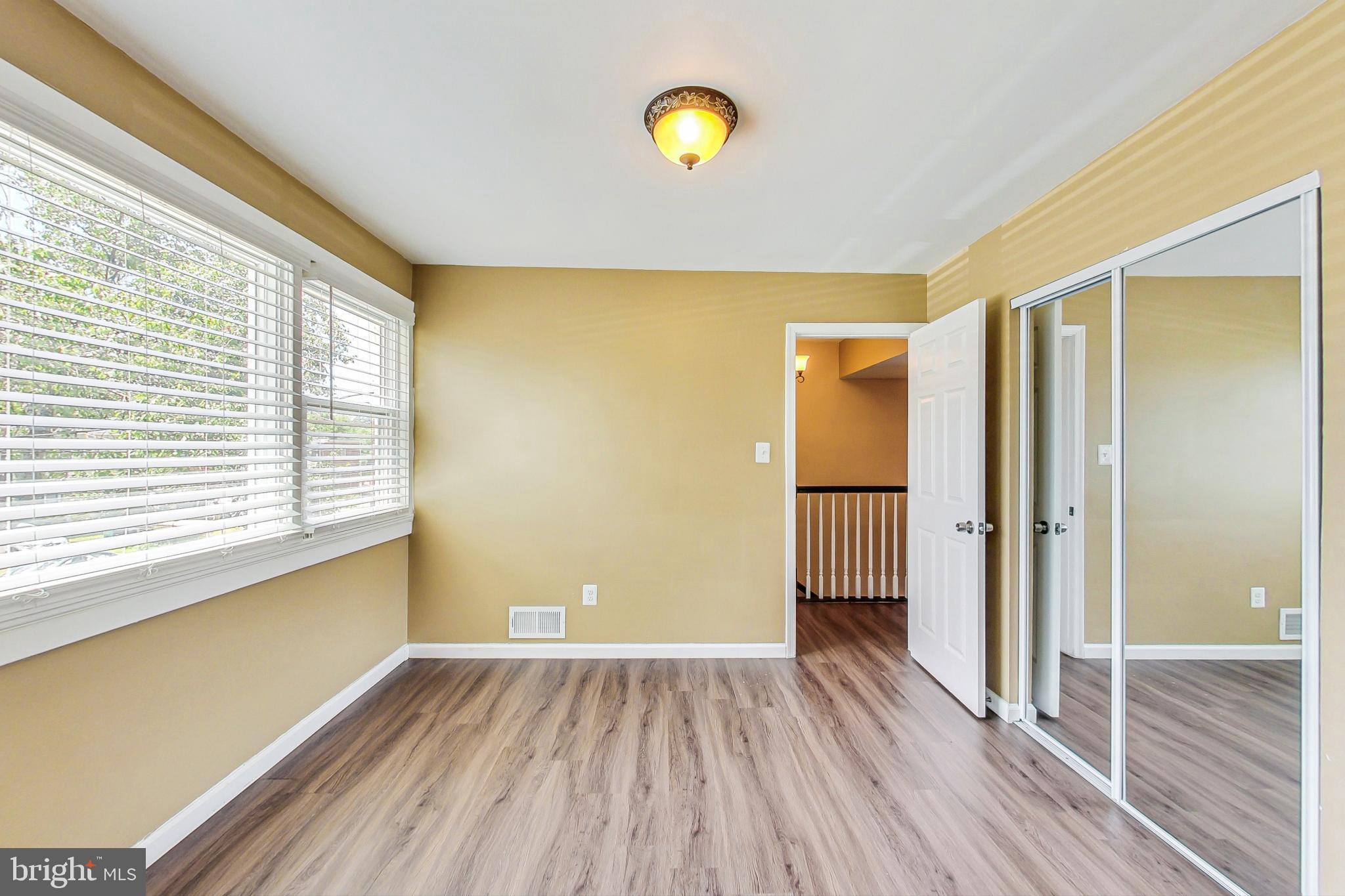 OXON HILL - Residential