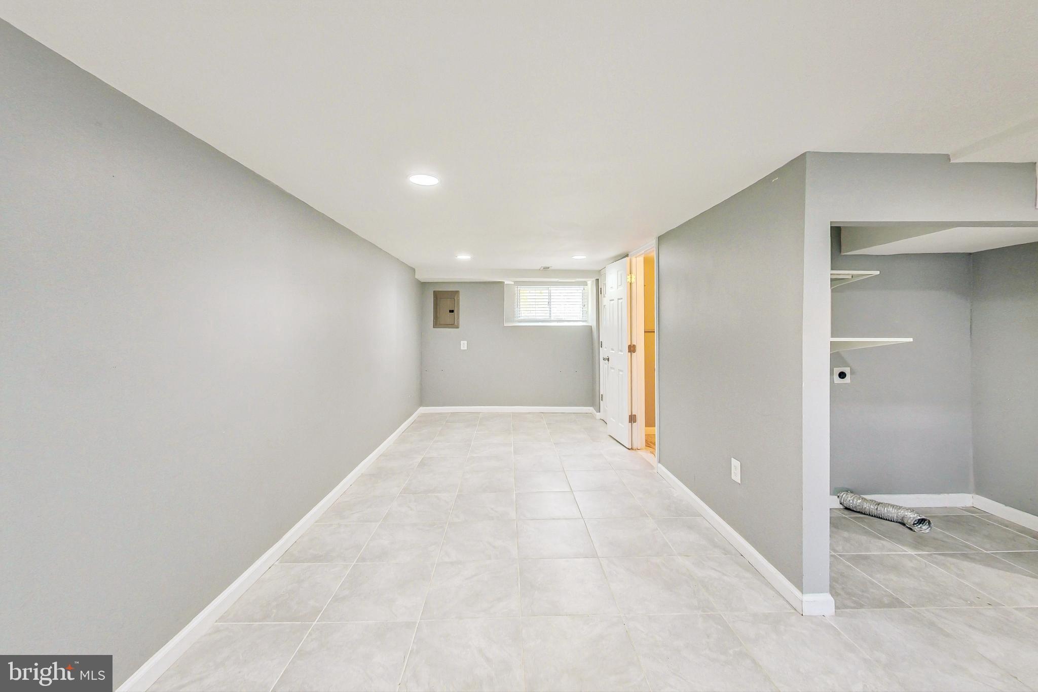 OXON HILL - Residential