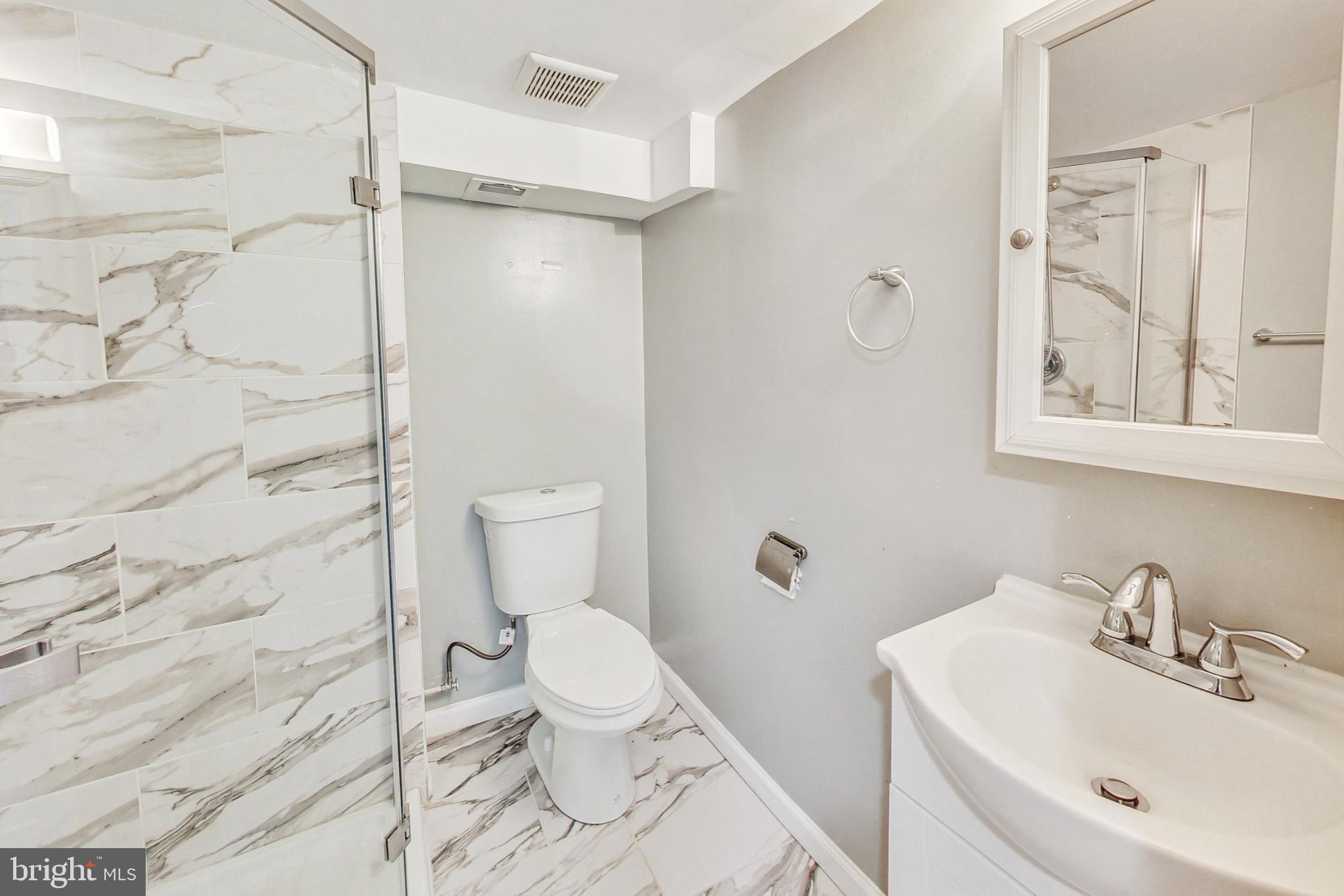 OXON HILL - Residential