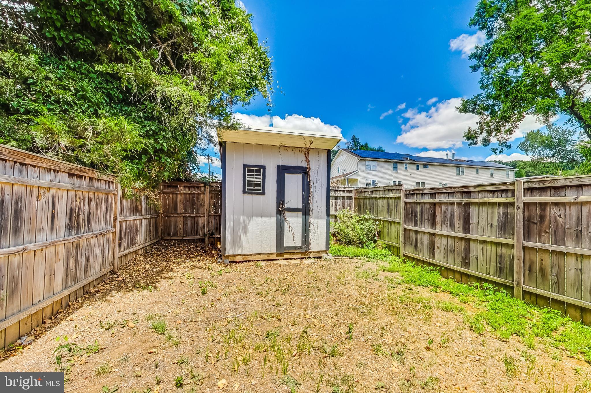 OXON HILL - Residential