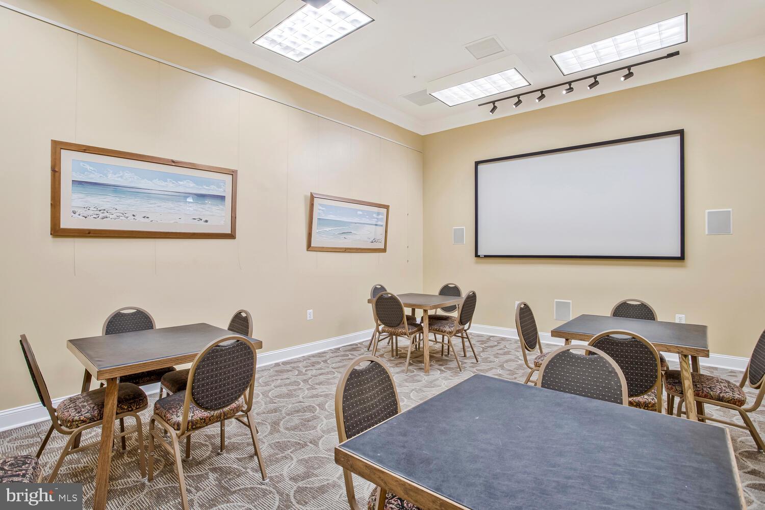 SNOWDEN OVERLOOK - Residential