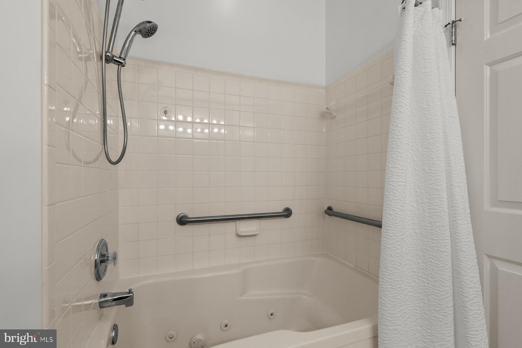 PERRY HALL FARMS - Residential