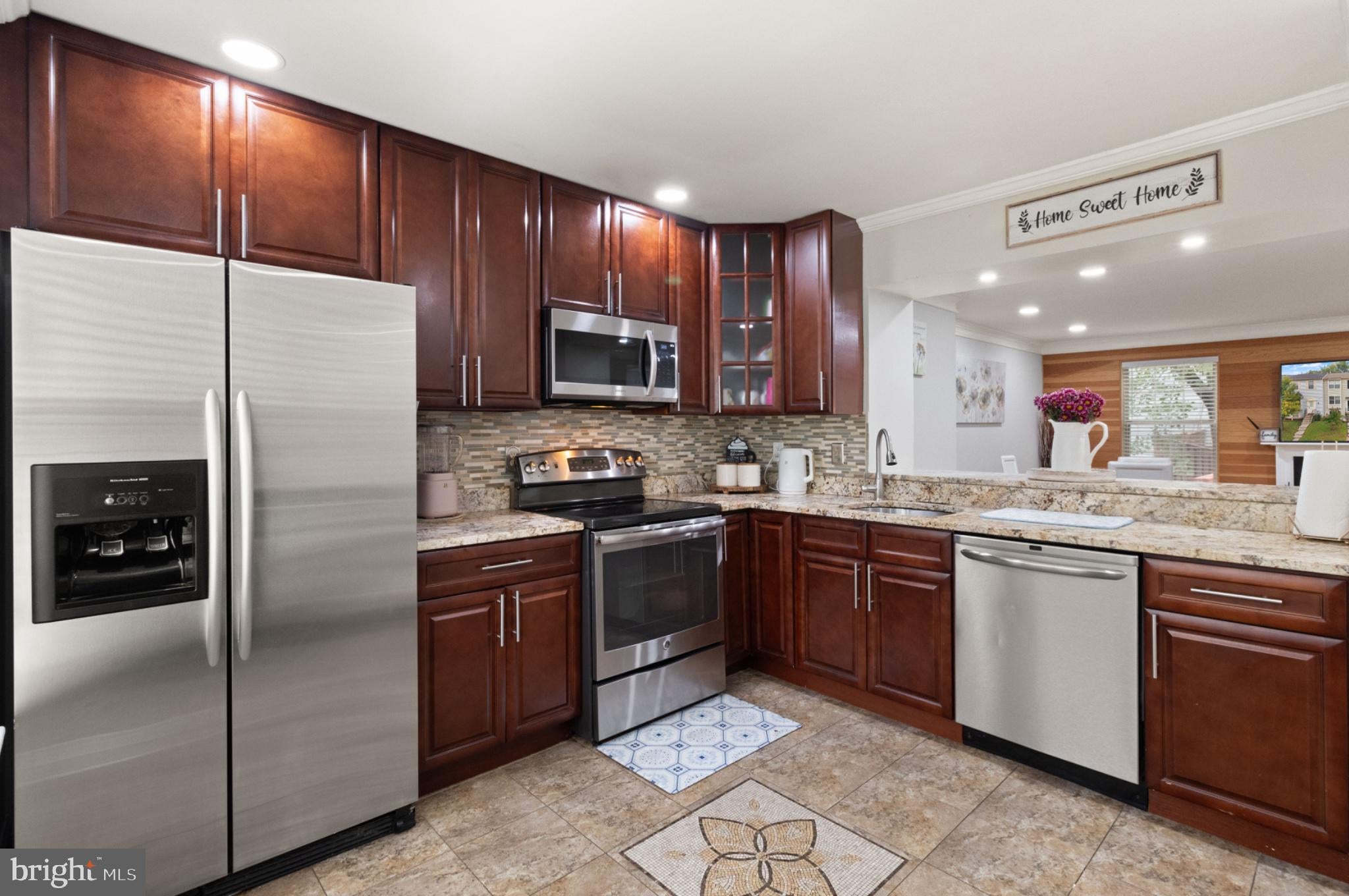 14932 HYATT PLACE