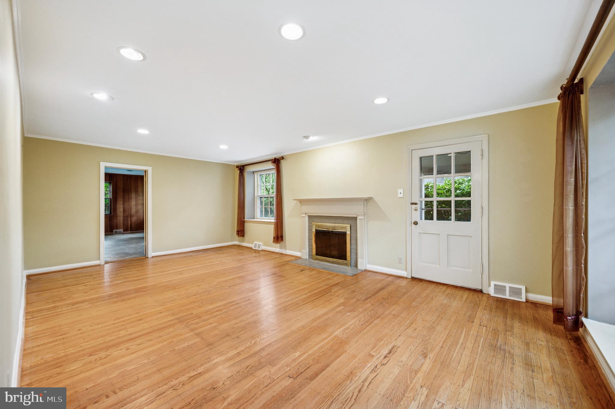 524 LAFAYETTE ROAD