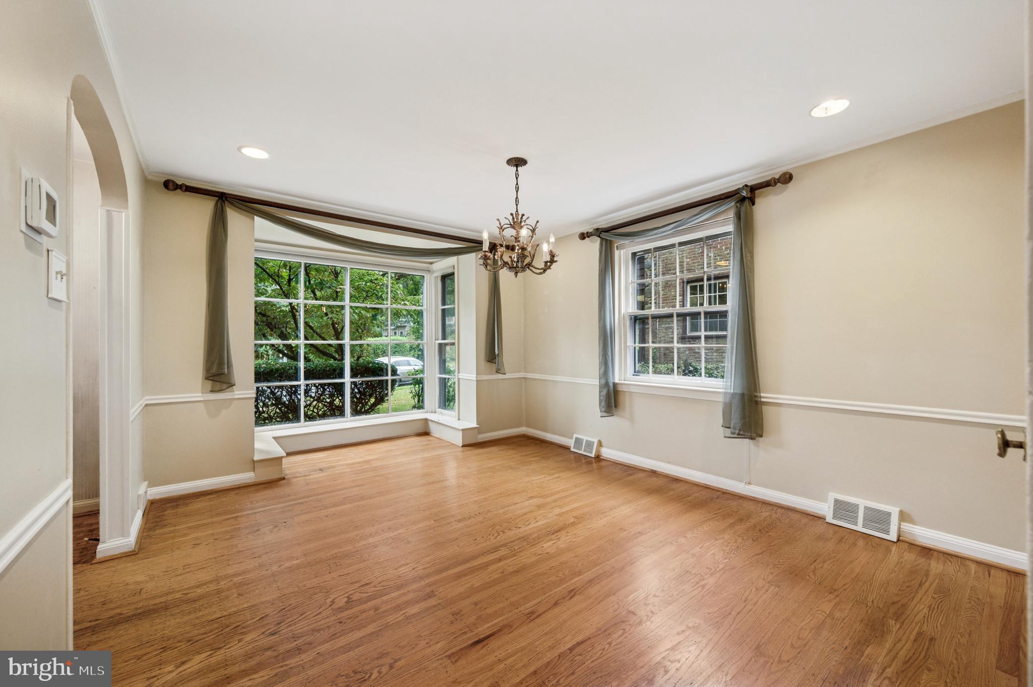 524 LAFAYETTE ROAD
