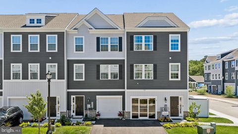 Townhouse For Sale - 22 Forest Park Drive<br/> Ocean County, WARETOWN, NJ 08758