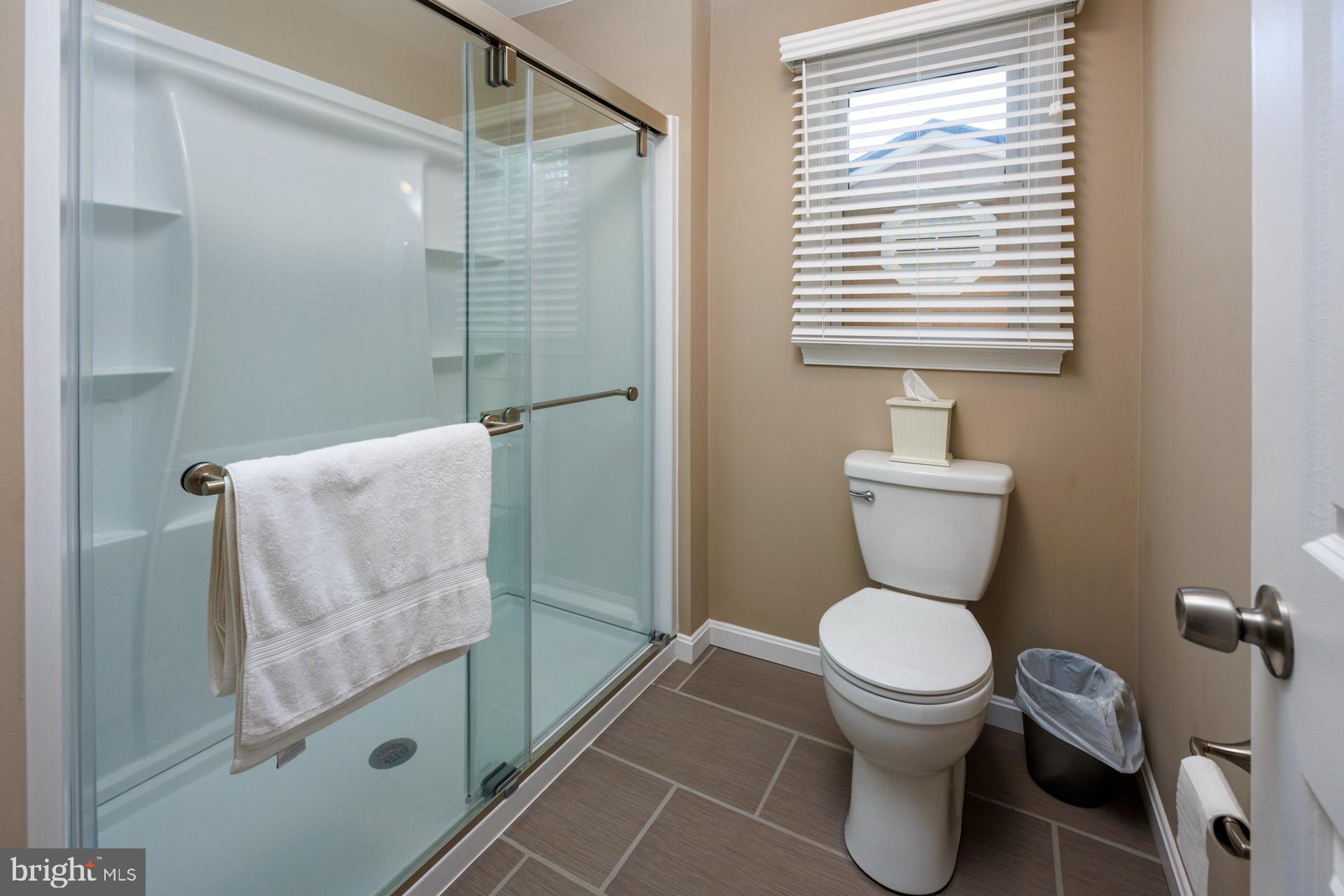 QUEEN ANNE COLONY - Residential