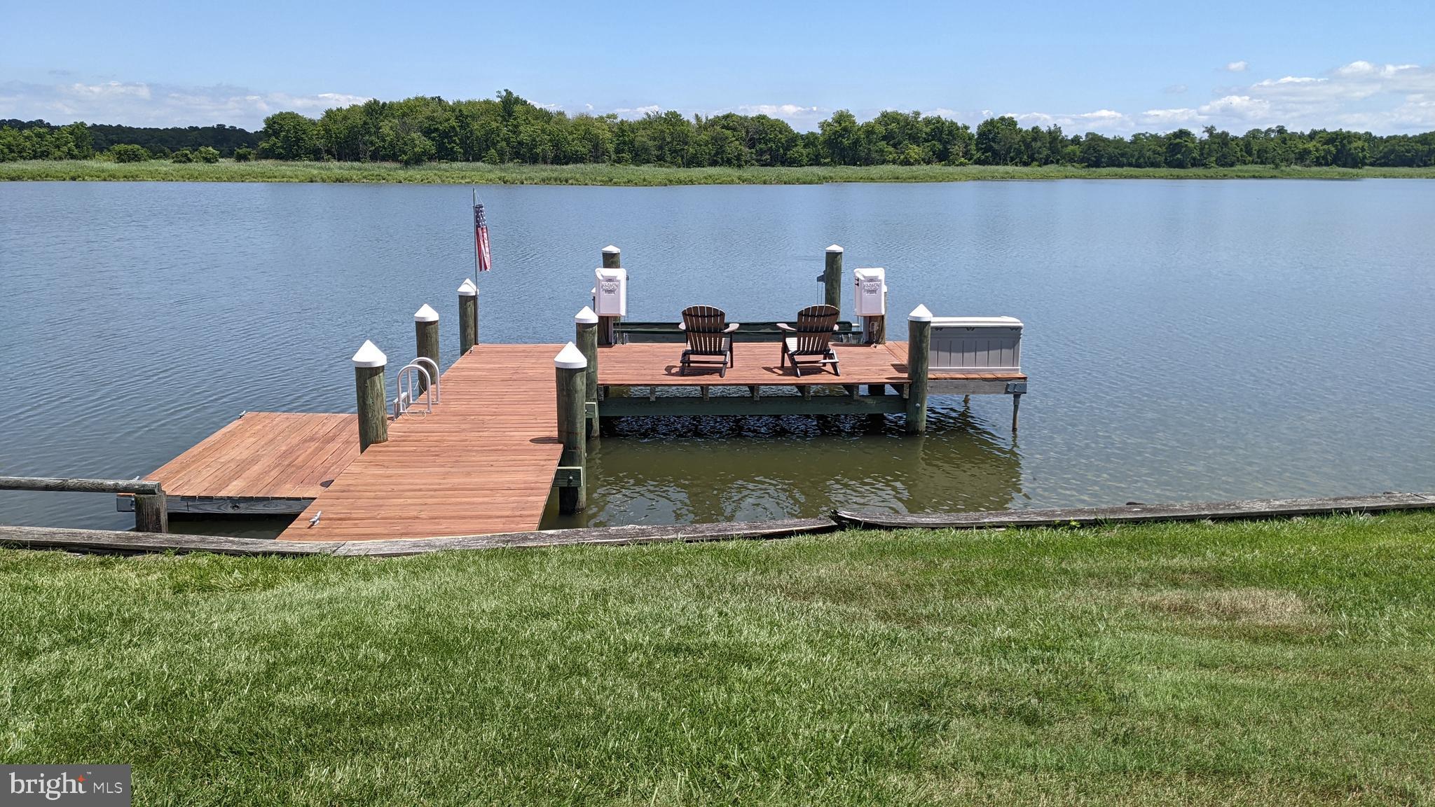 QUEEN ANNE COLONY - Residential