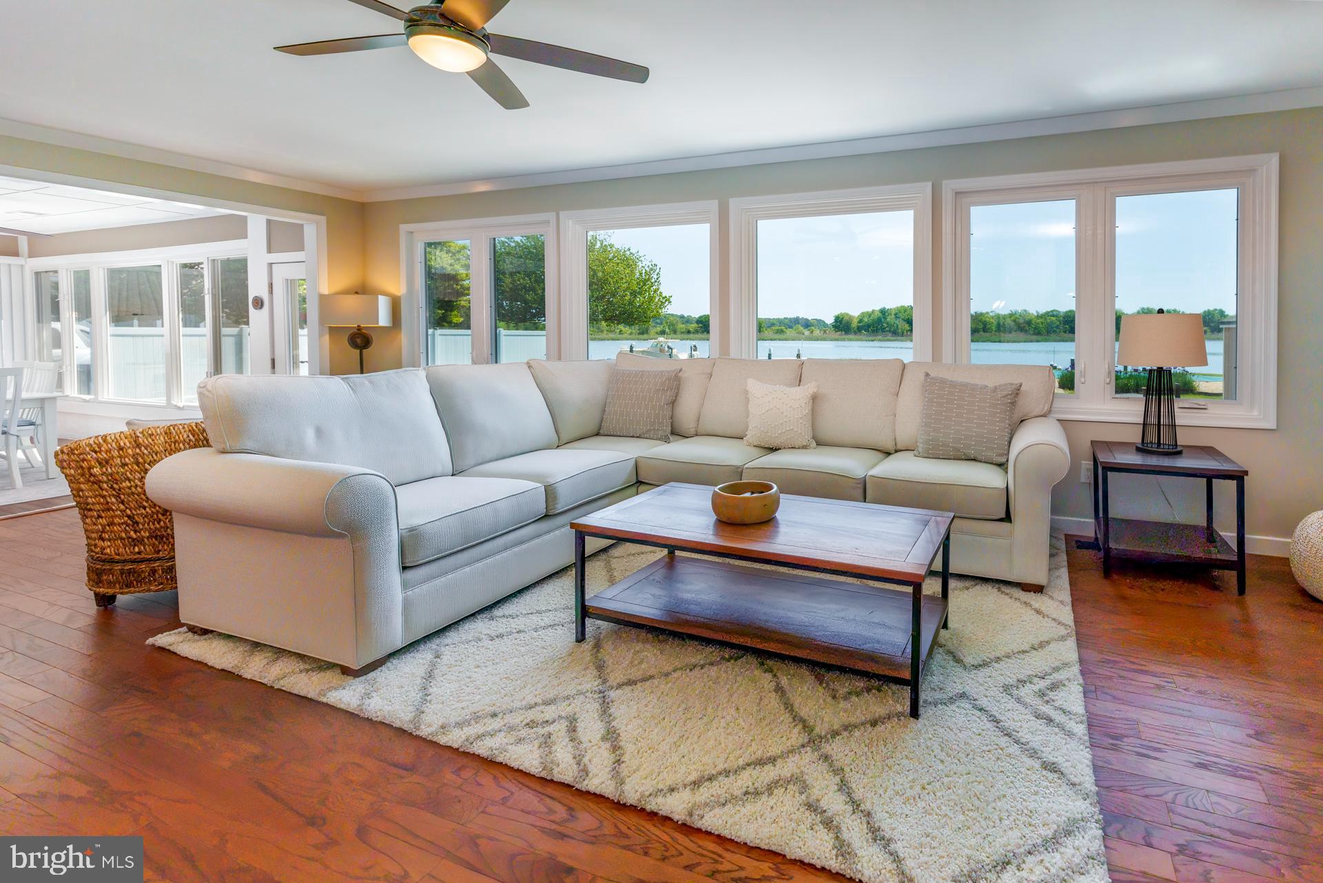 QUEEN ANNE COLONY - Residential