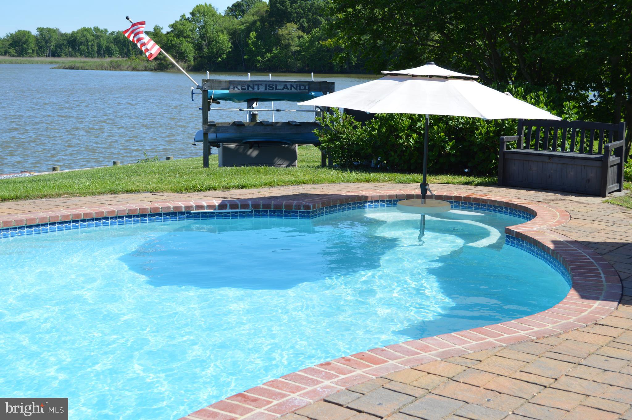 QUEEN ANNE COLONY - Residential