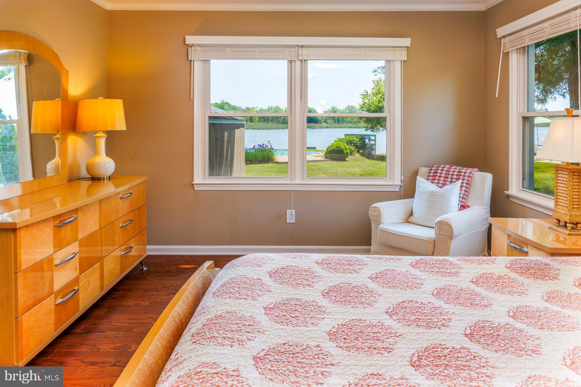 QUEEN ANNE COLONY - Residential