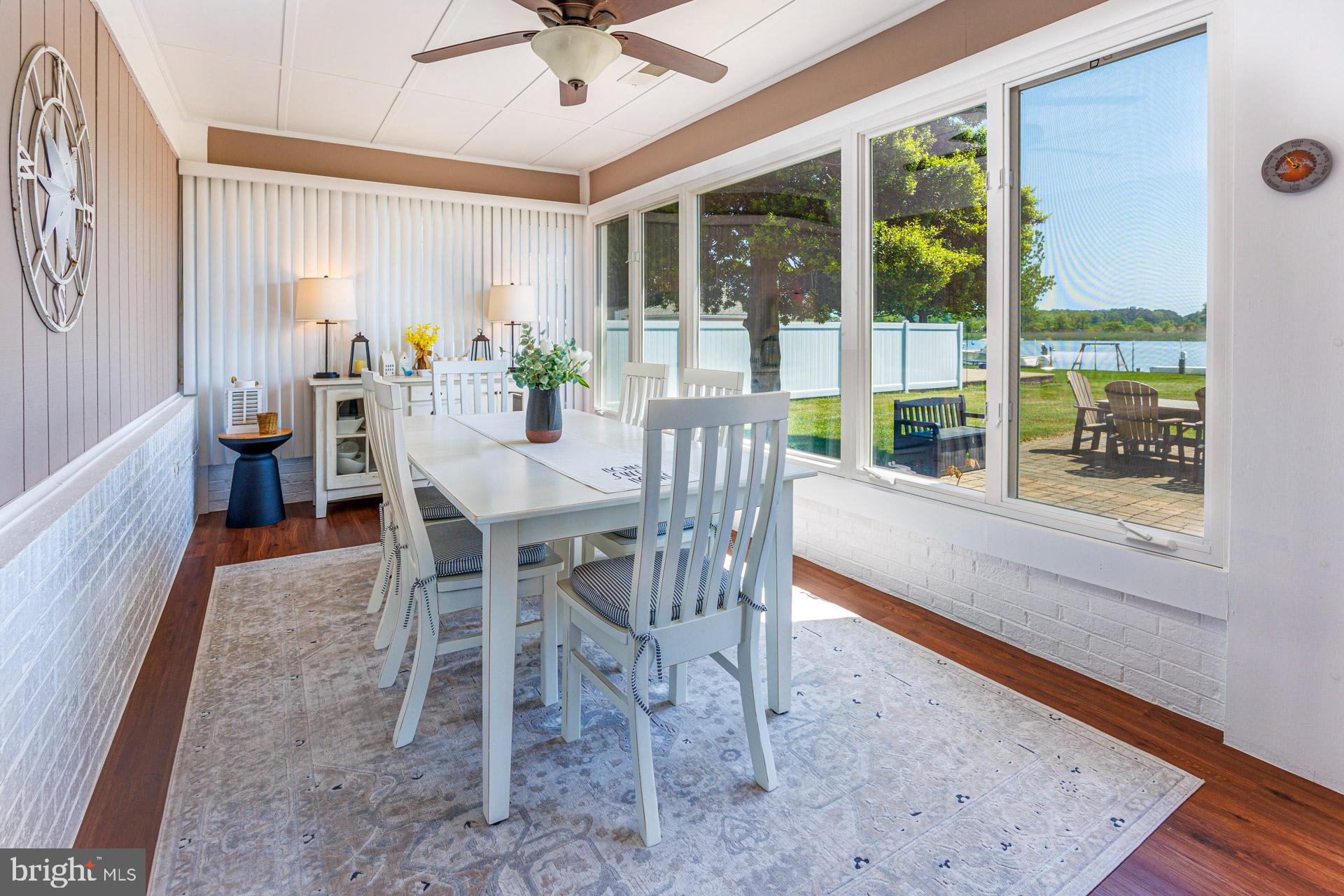 QUEEN ANNE COLONY - Residential