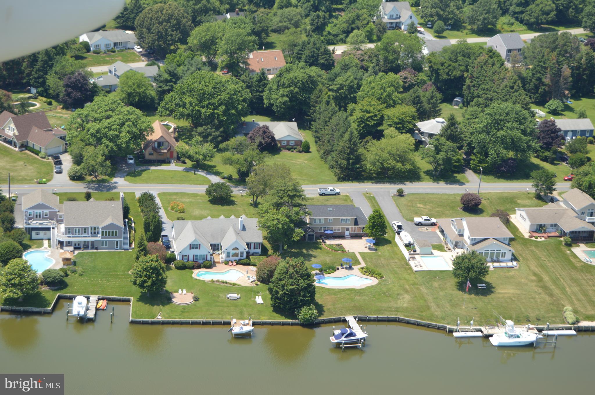 QUEEN ANNE COLONY - Residential