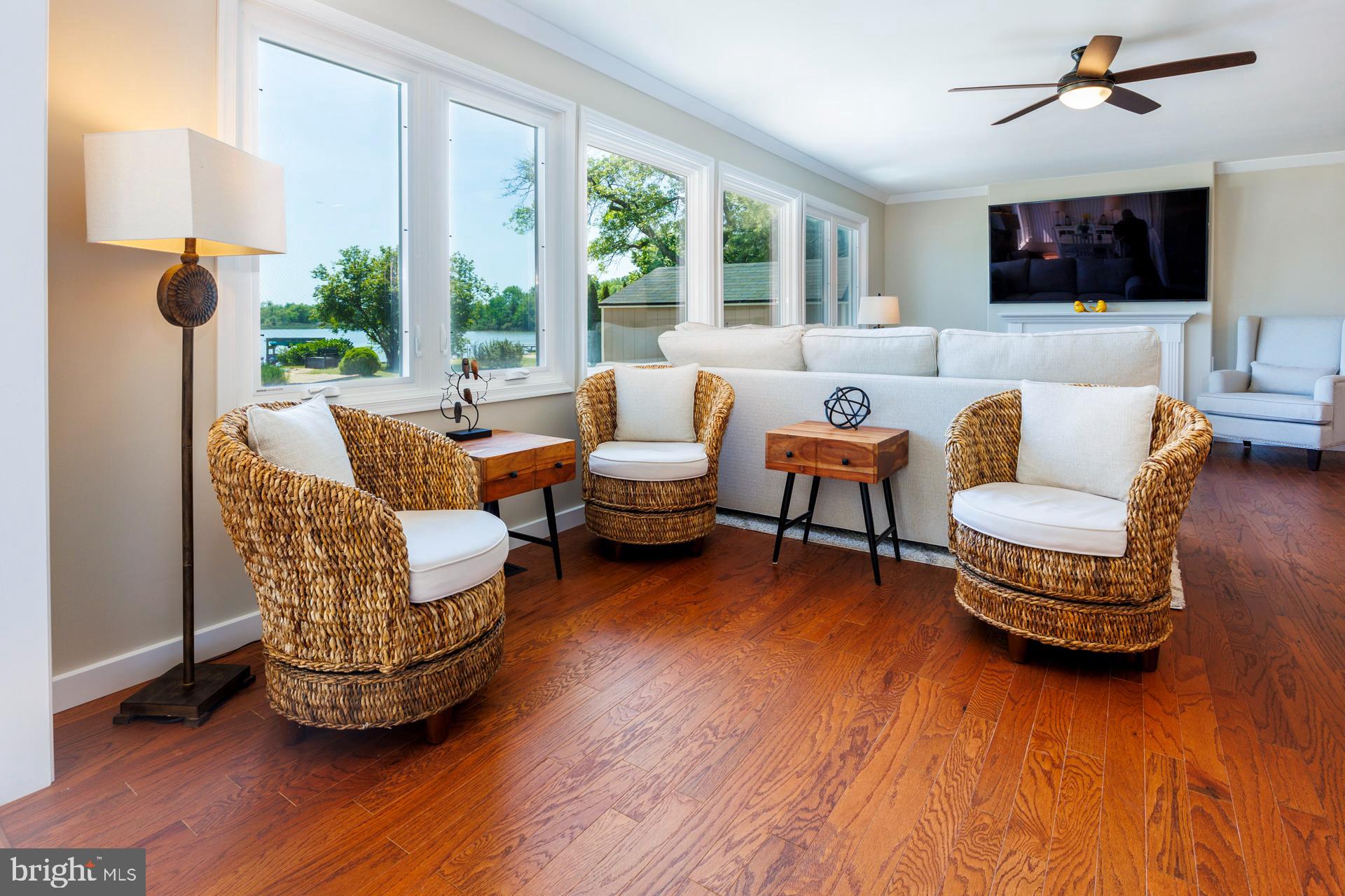 QUEEN ANNE COLONY - Residential