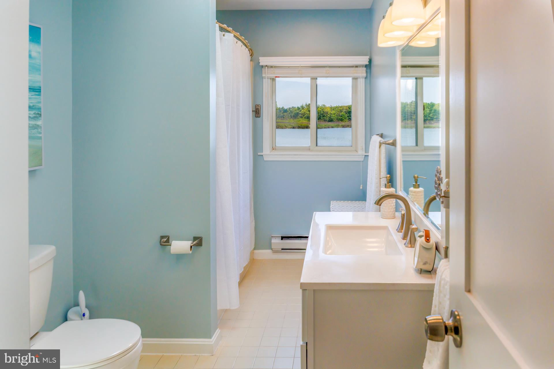 QUEEN ANNE COLONY - Residential