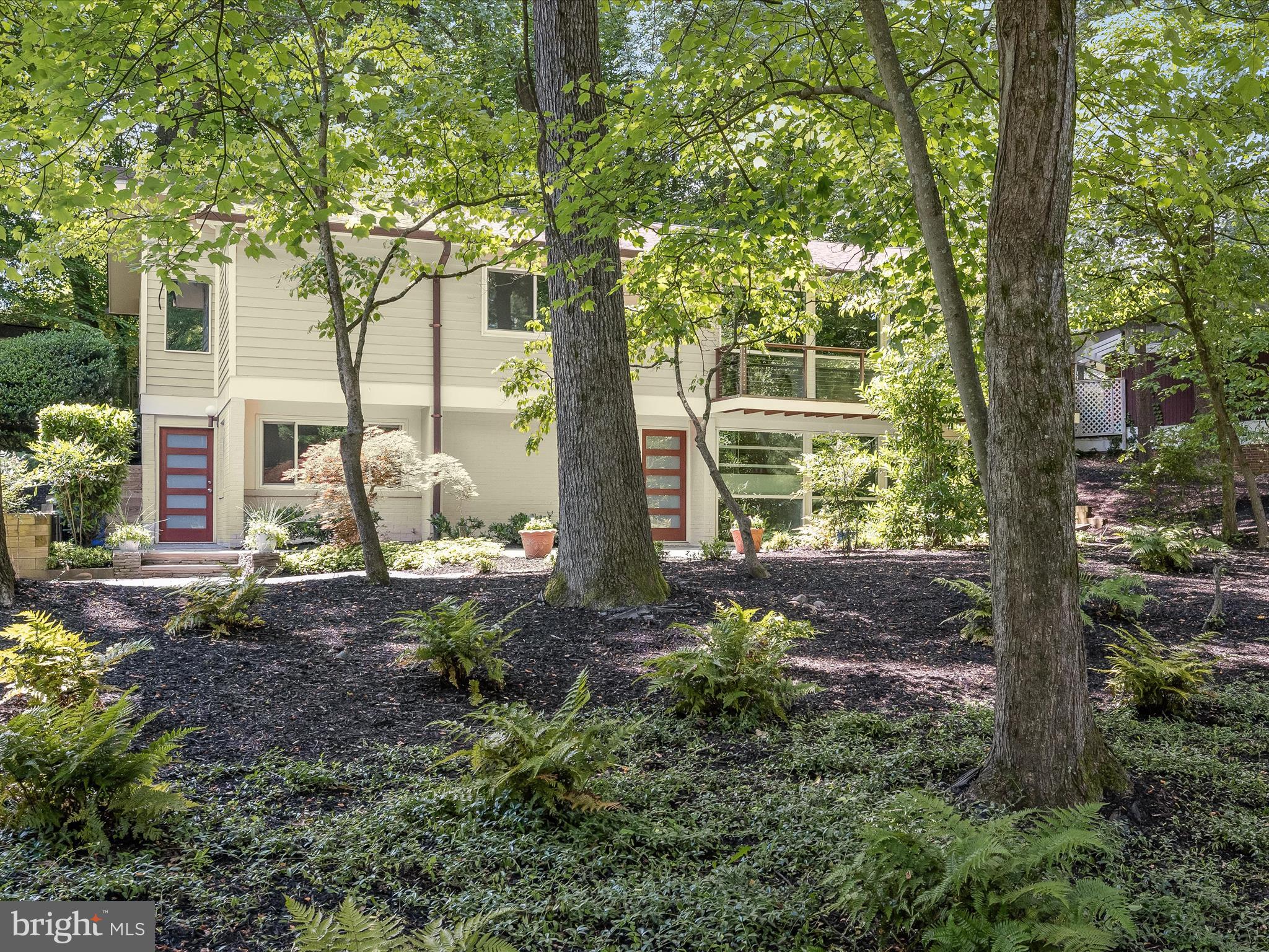 CARDEROCK SPRINGS - Residential