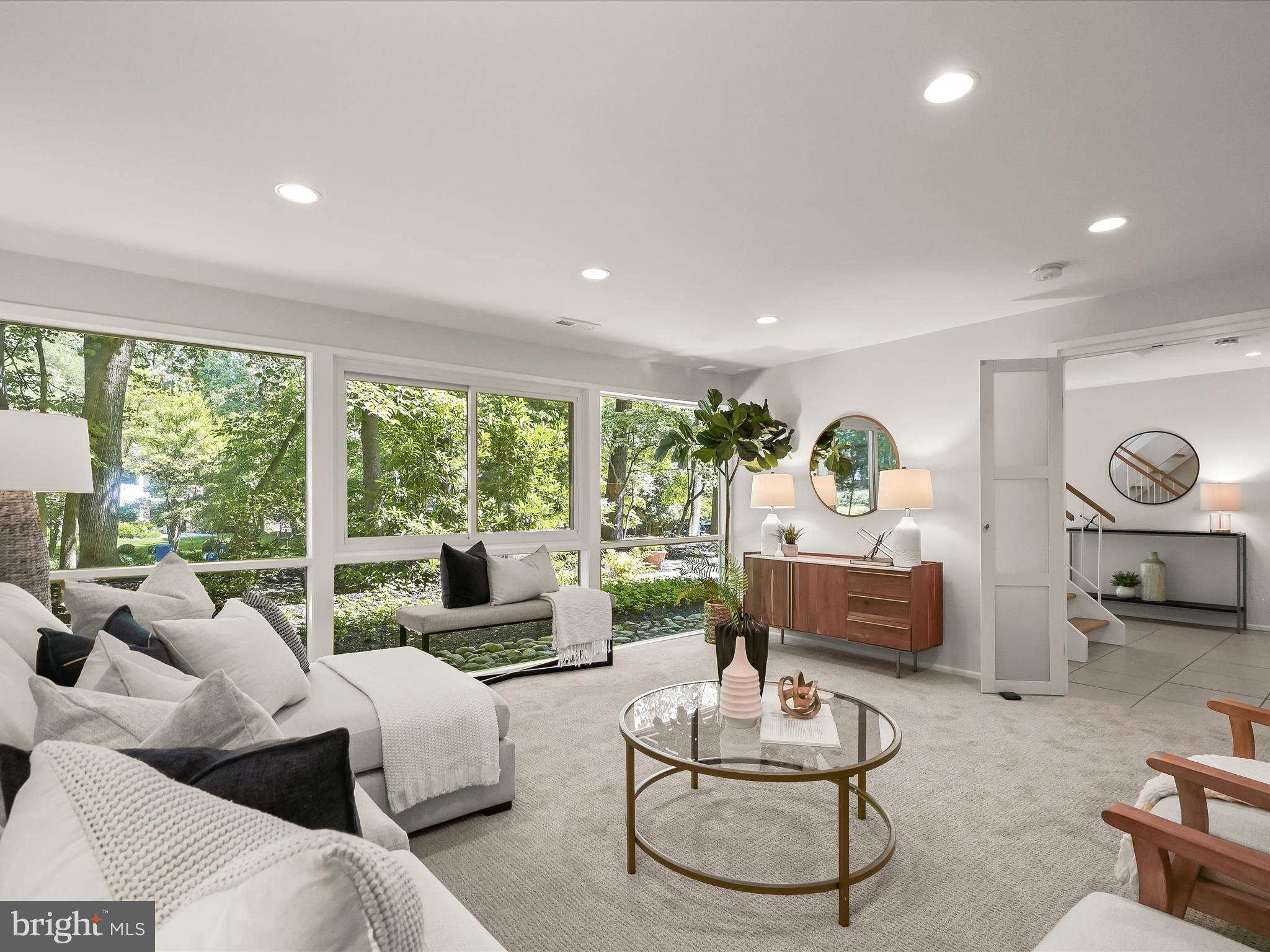 CARDEROCK SPRINGS - Residential